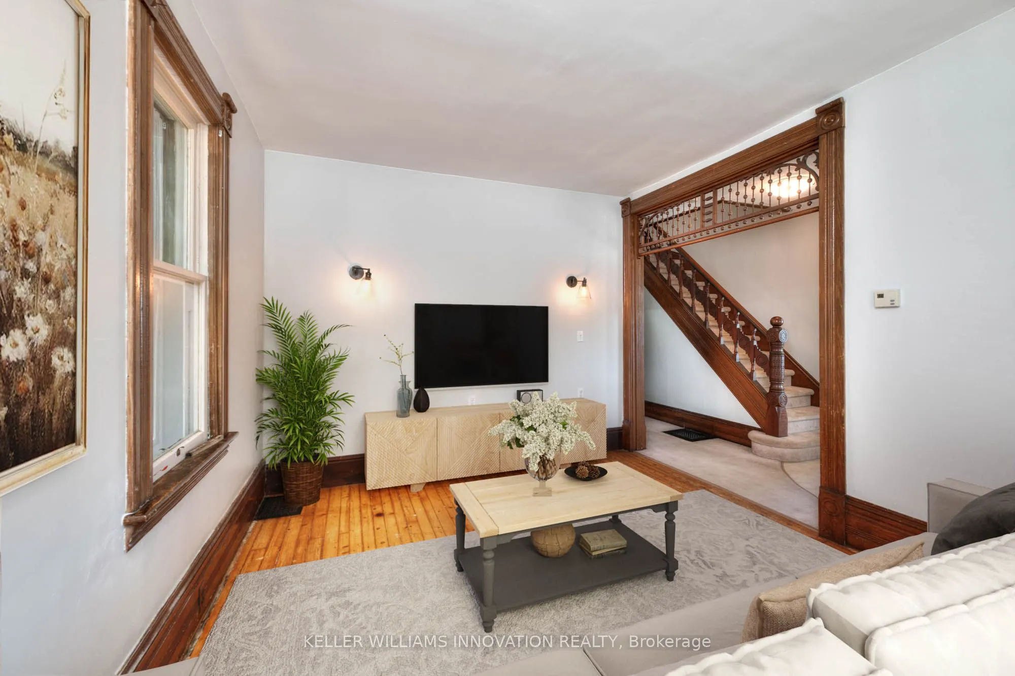 21 Huron Road