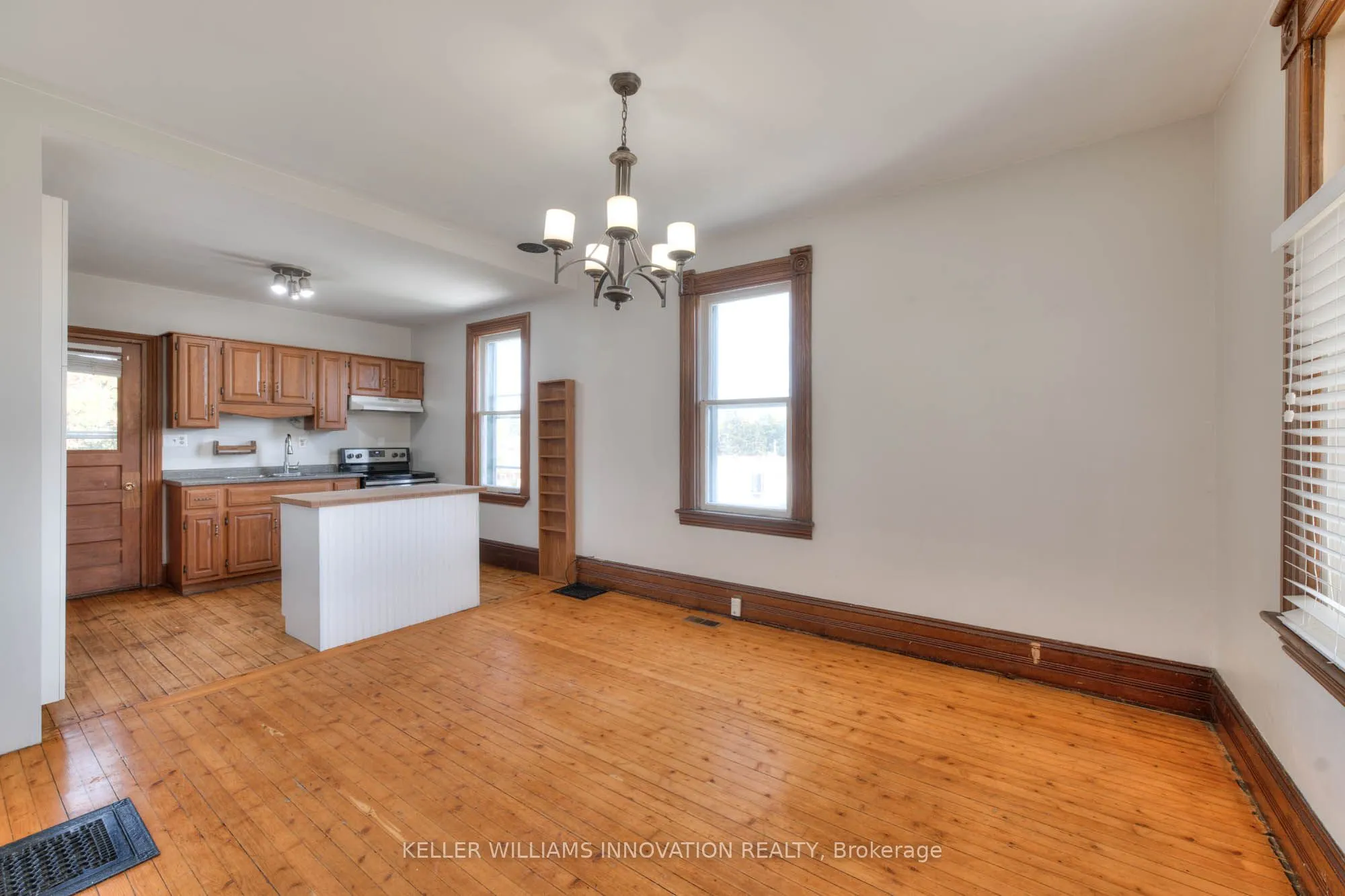 21 Huron Road