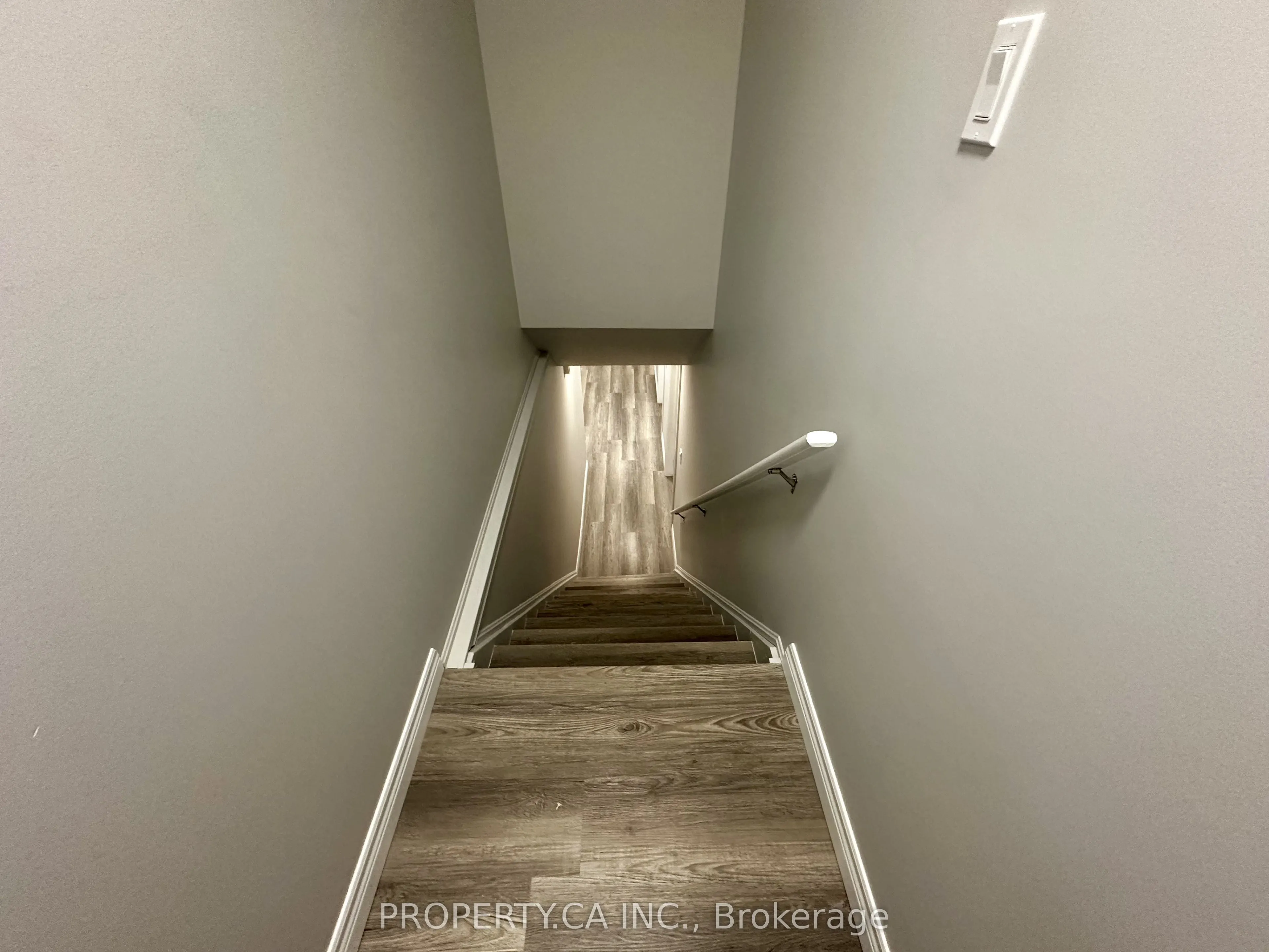 9 Garnet Road, #Lower