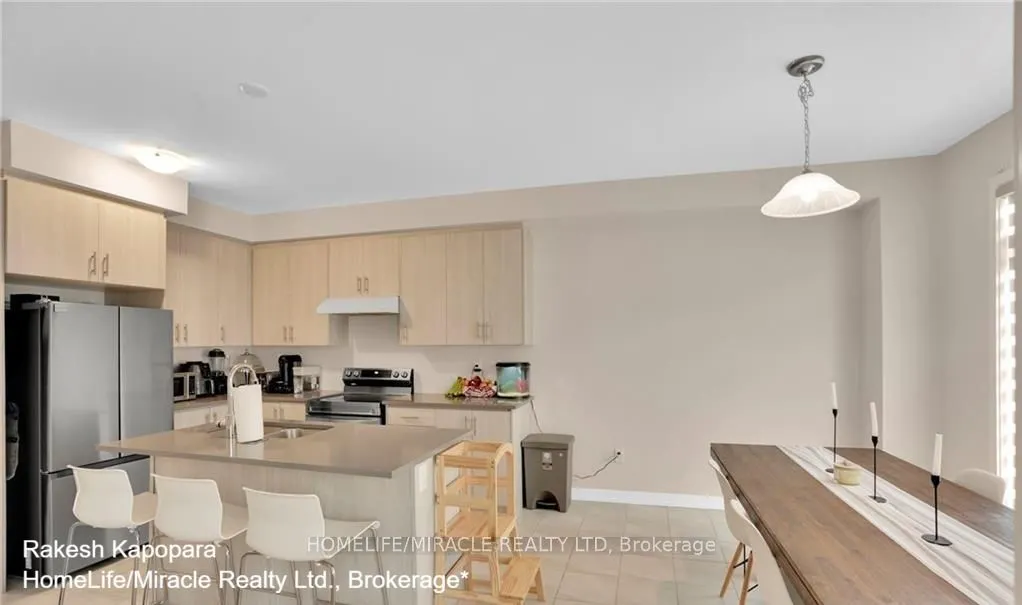 99 Sunflower Crescent