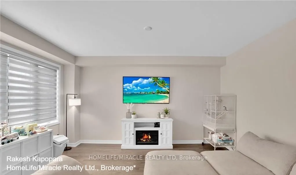 99 Sunflower Crescent