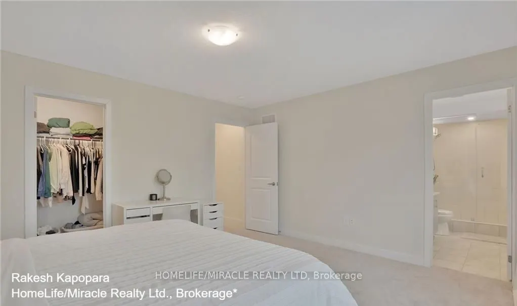 99 Sunflower Crescent
