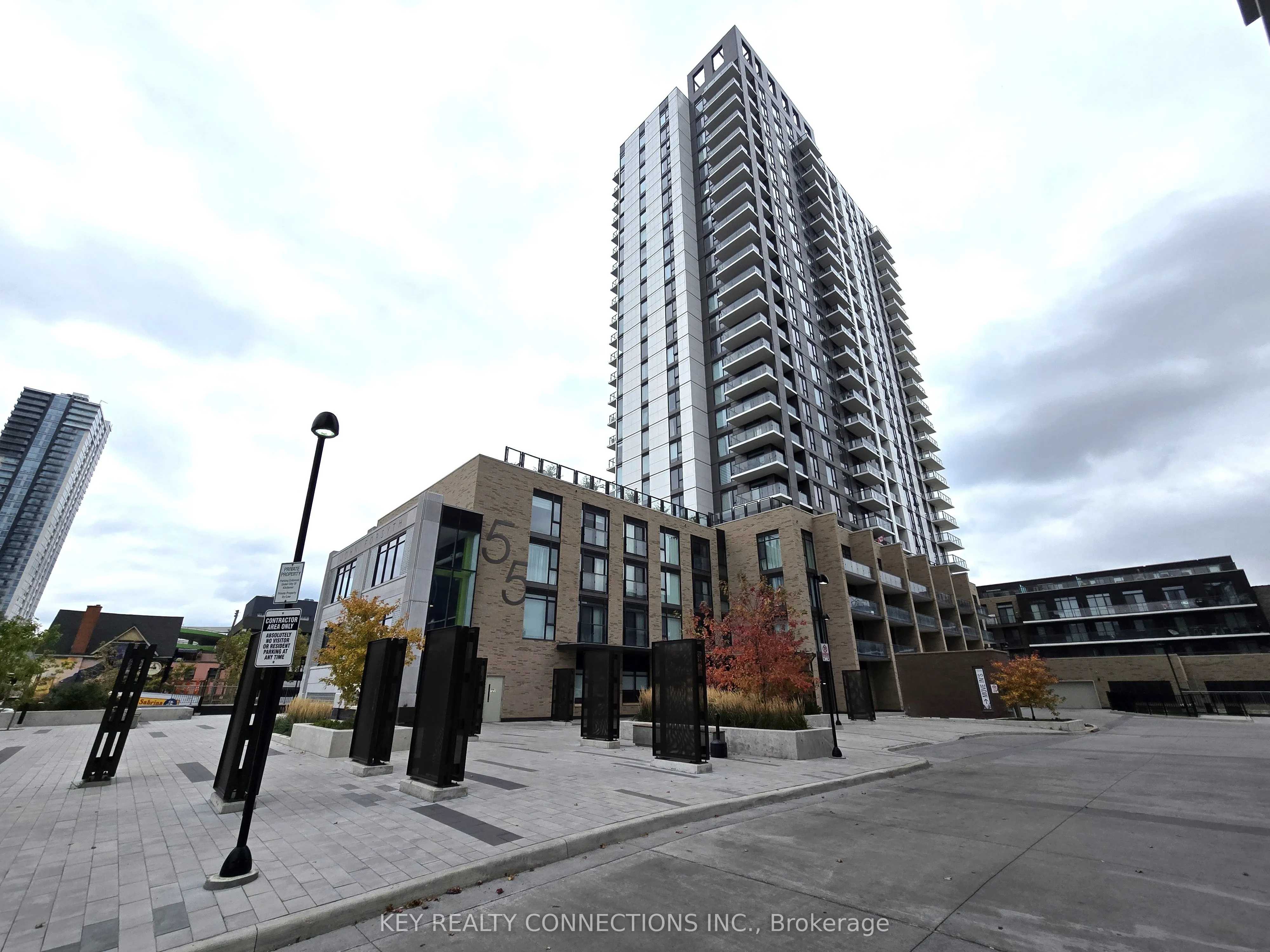 55 Duke Street W, #415