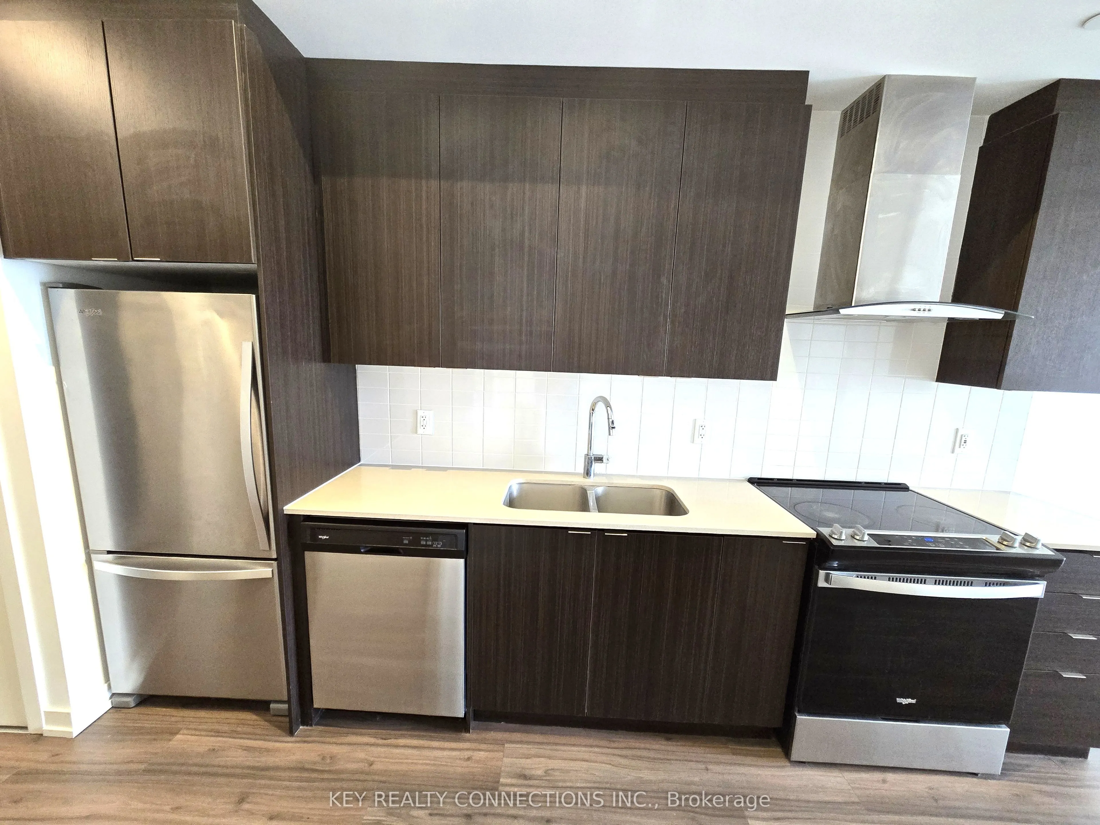 55 Duke Street W, #415