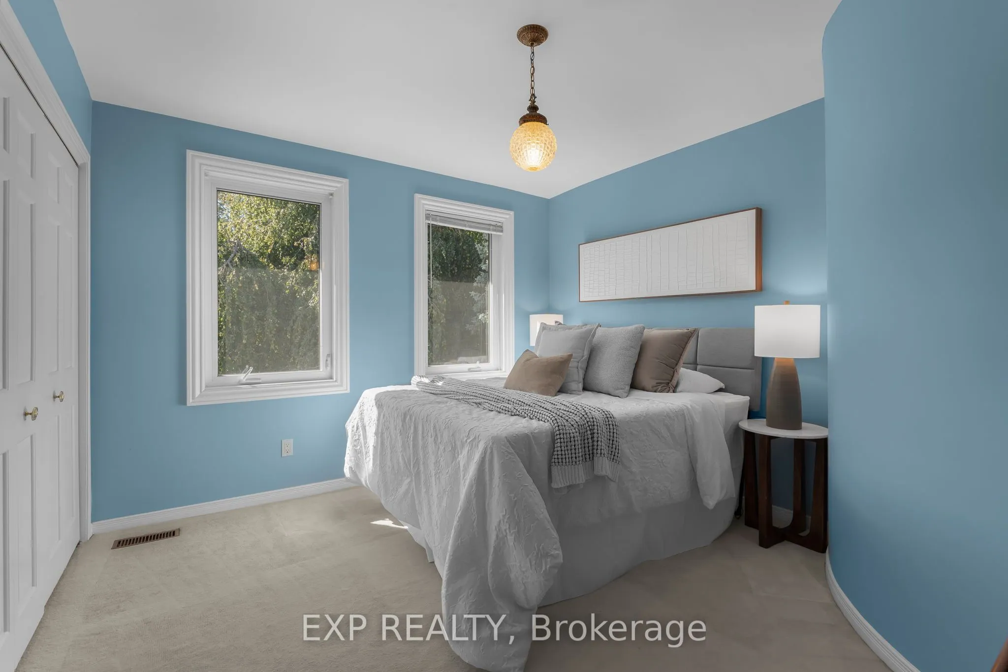 887 MONTGOMERY Drive
