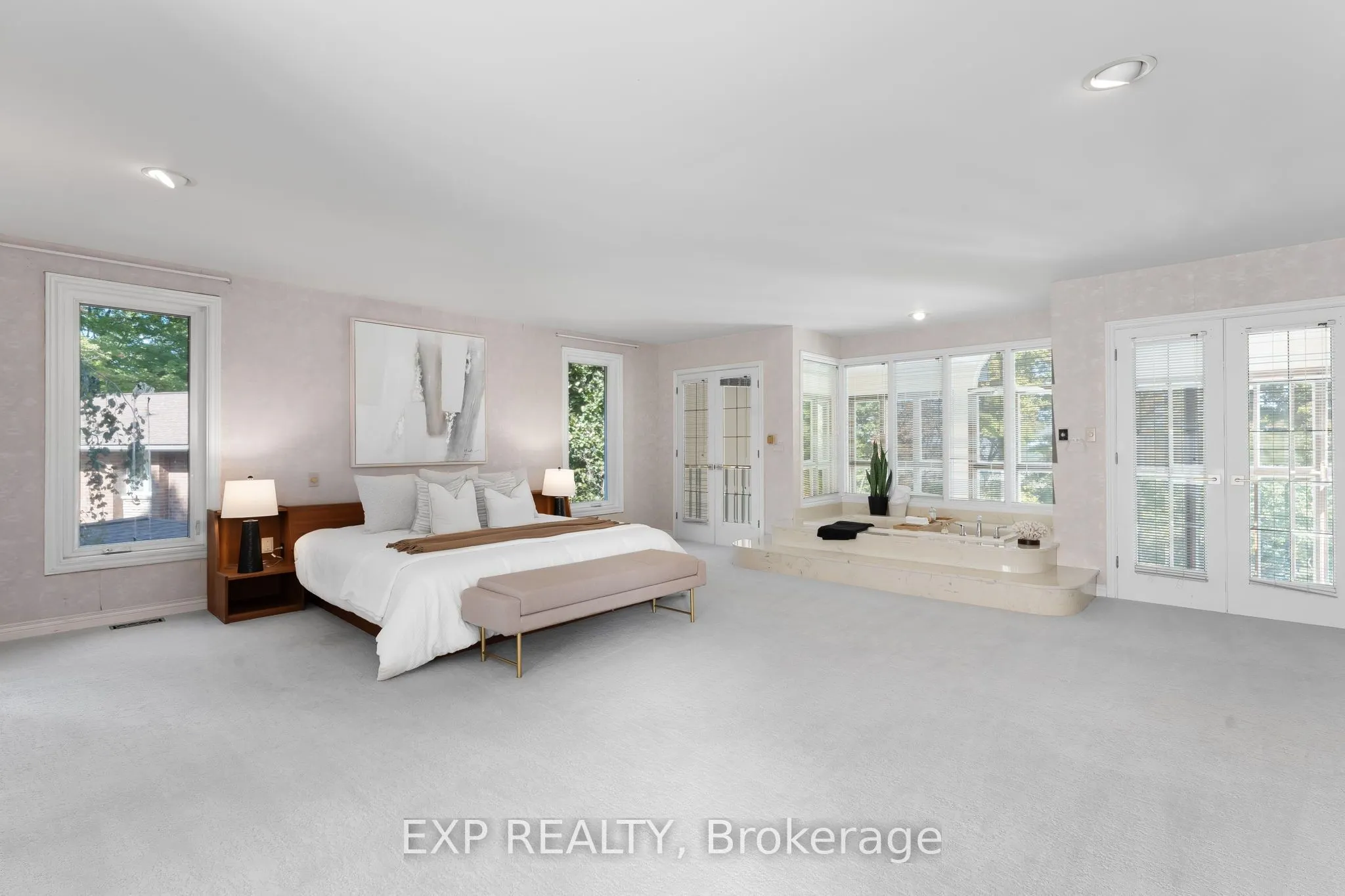 887 MONTGOMERY Drive