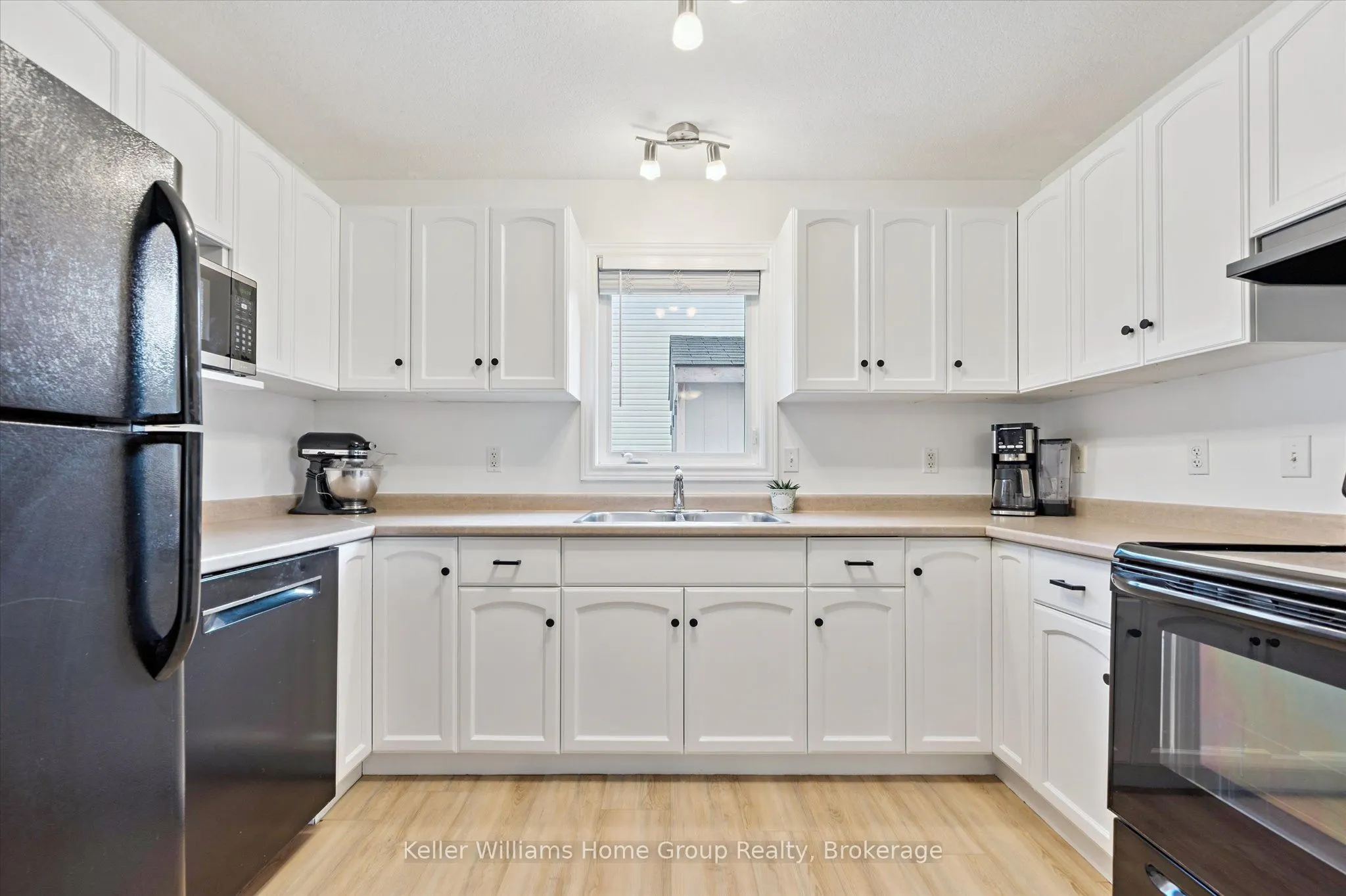 73 York Street E