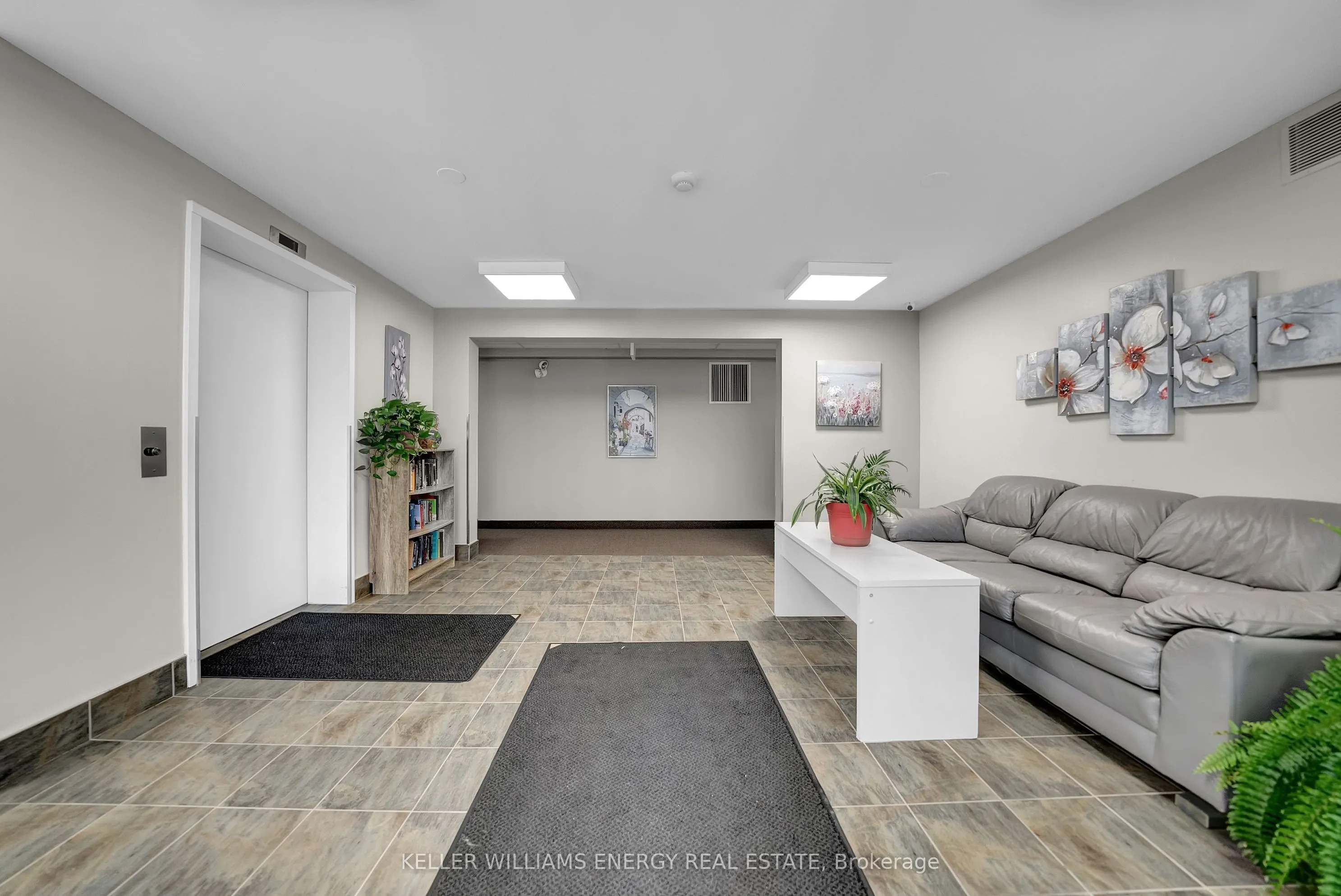 841 Battell Street, #208