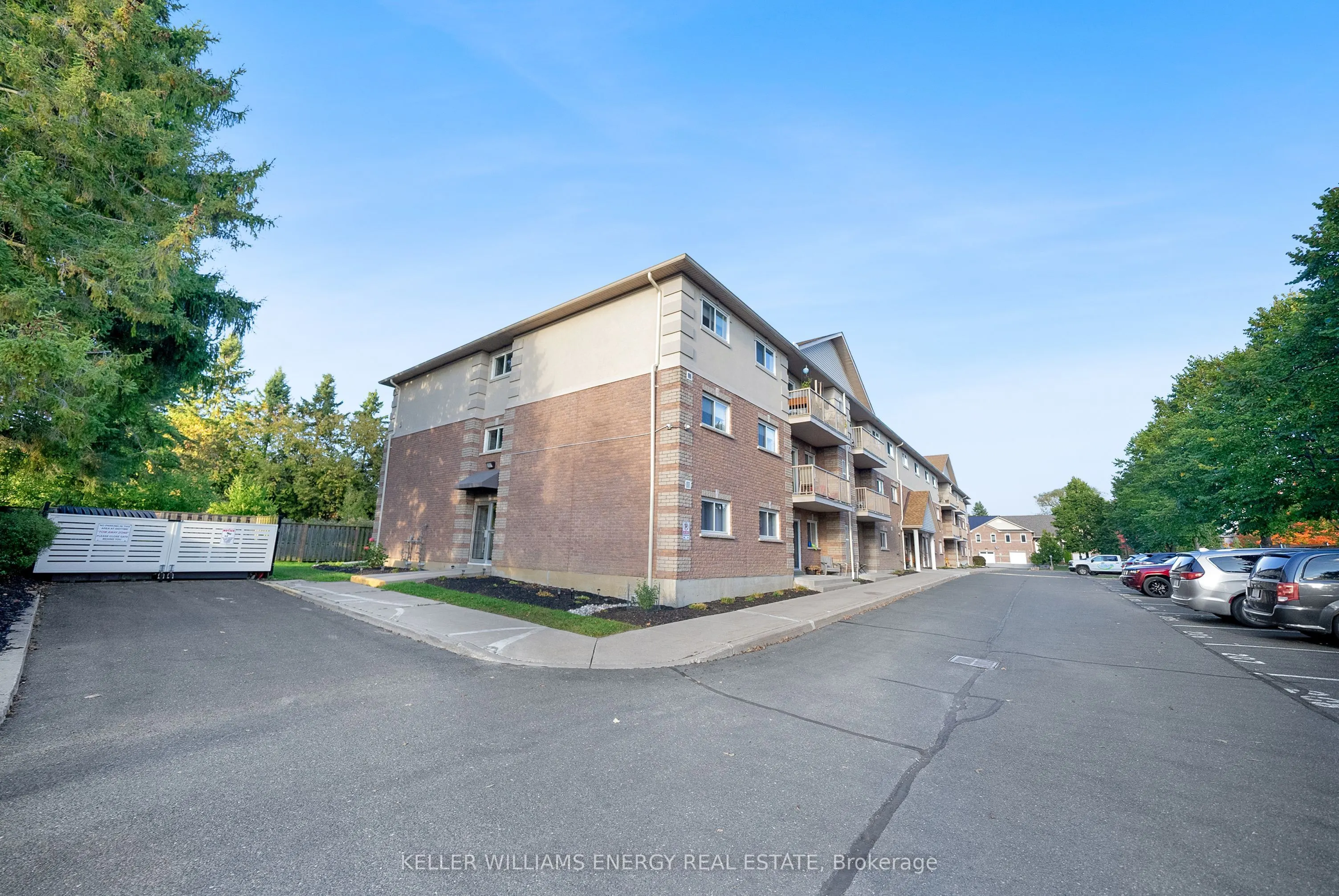 841 Battell Street, #208