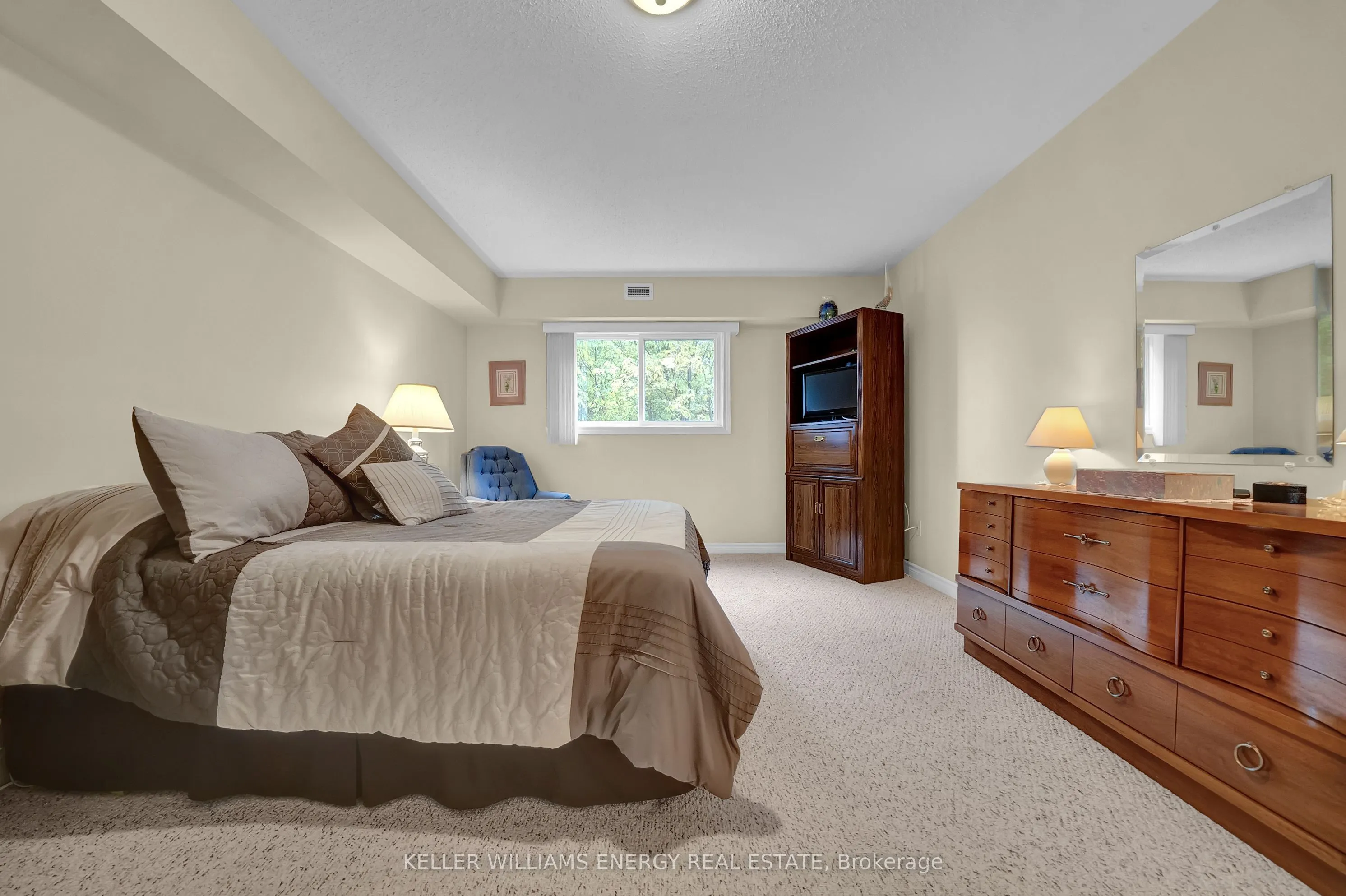 841 Battell Street, #208