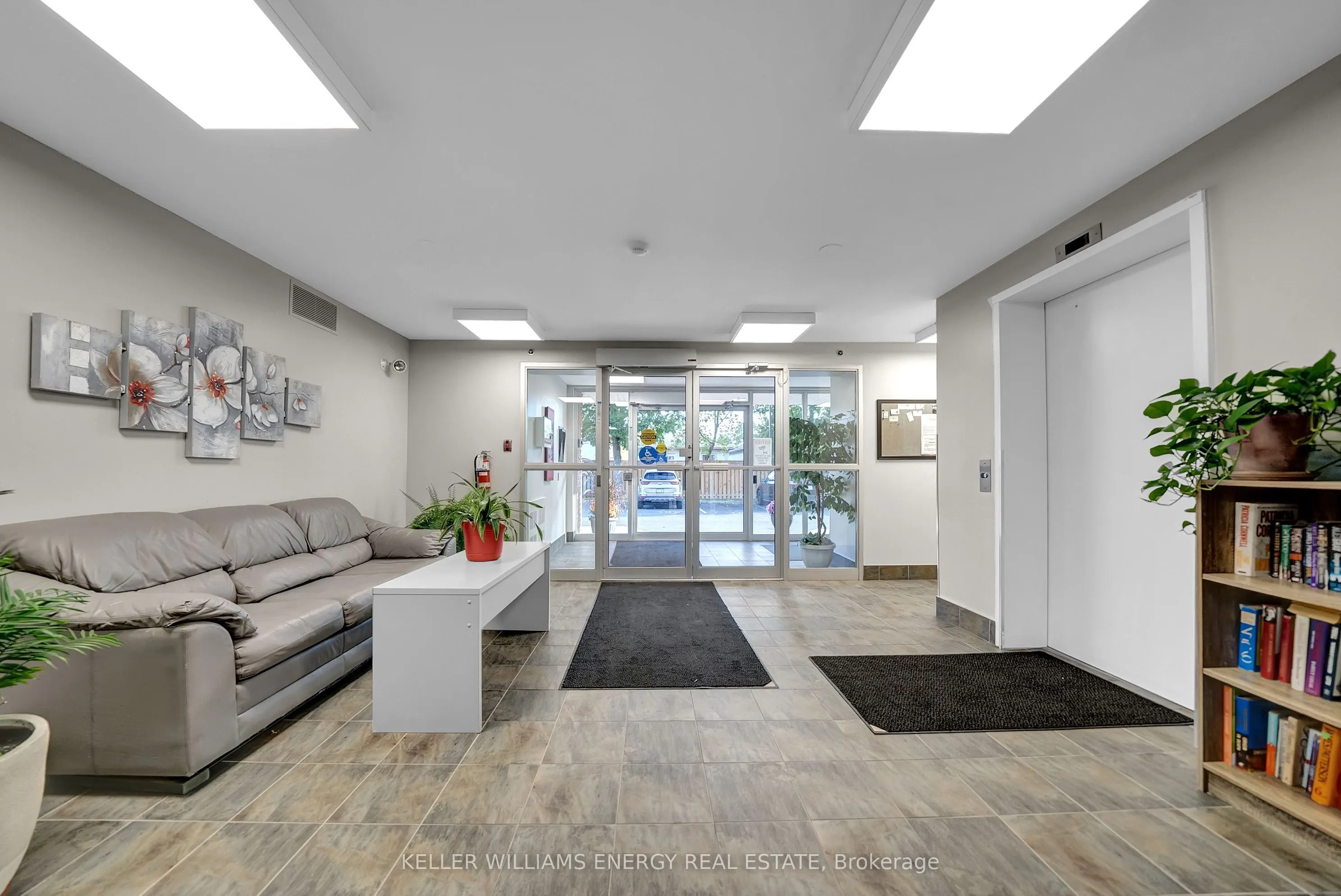 841 Battell Street, #208