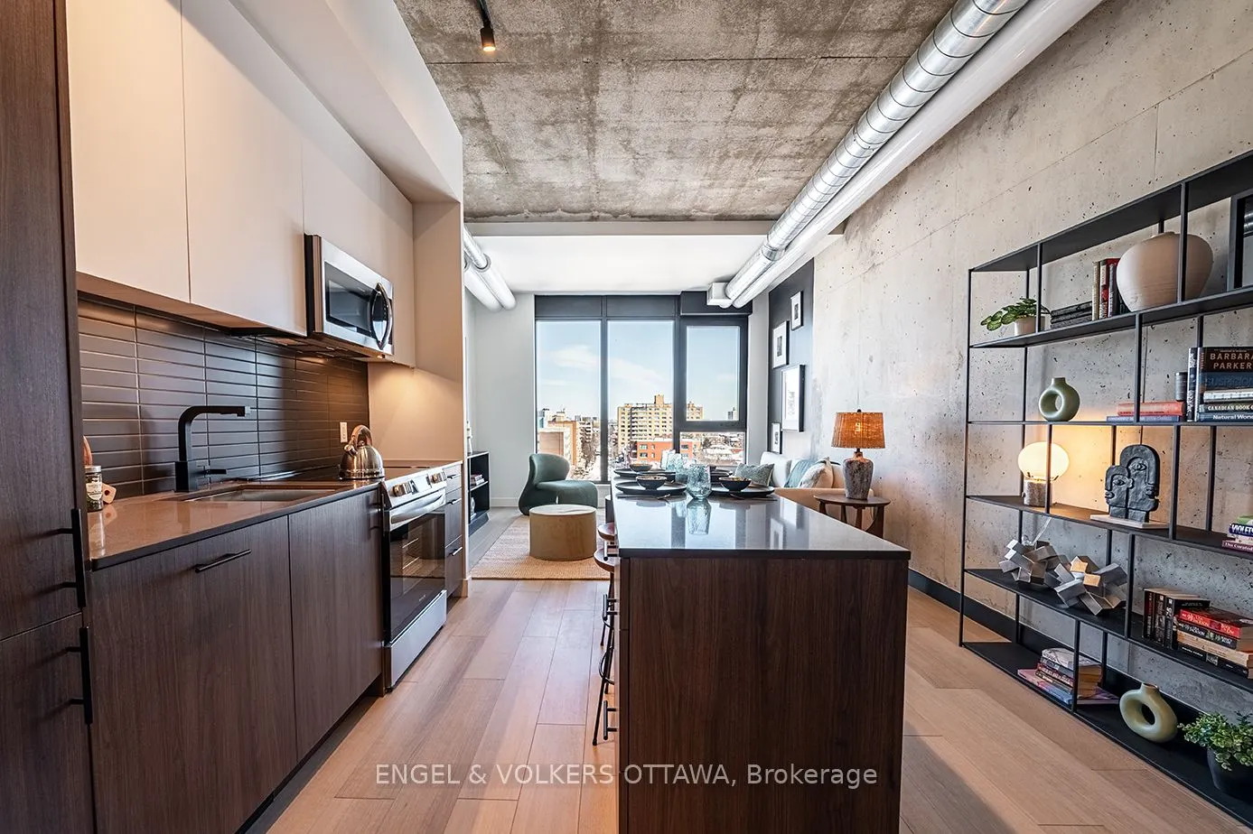 10 James Street, #709