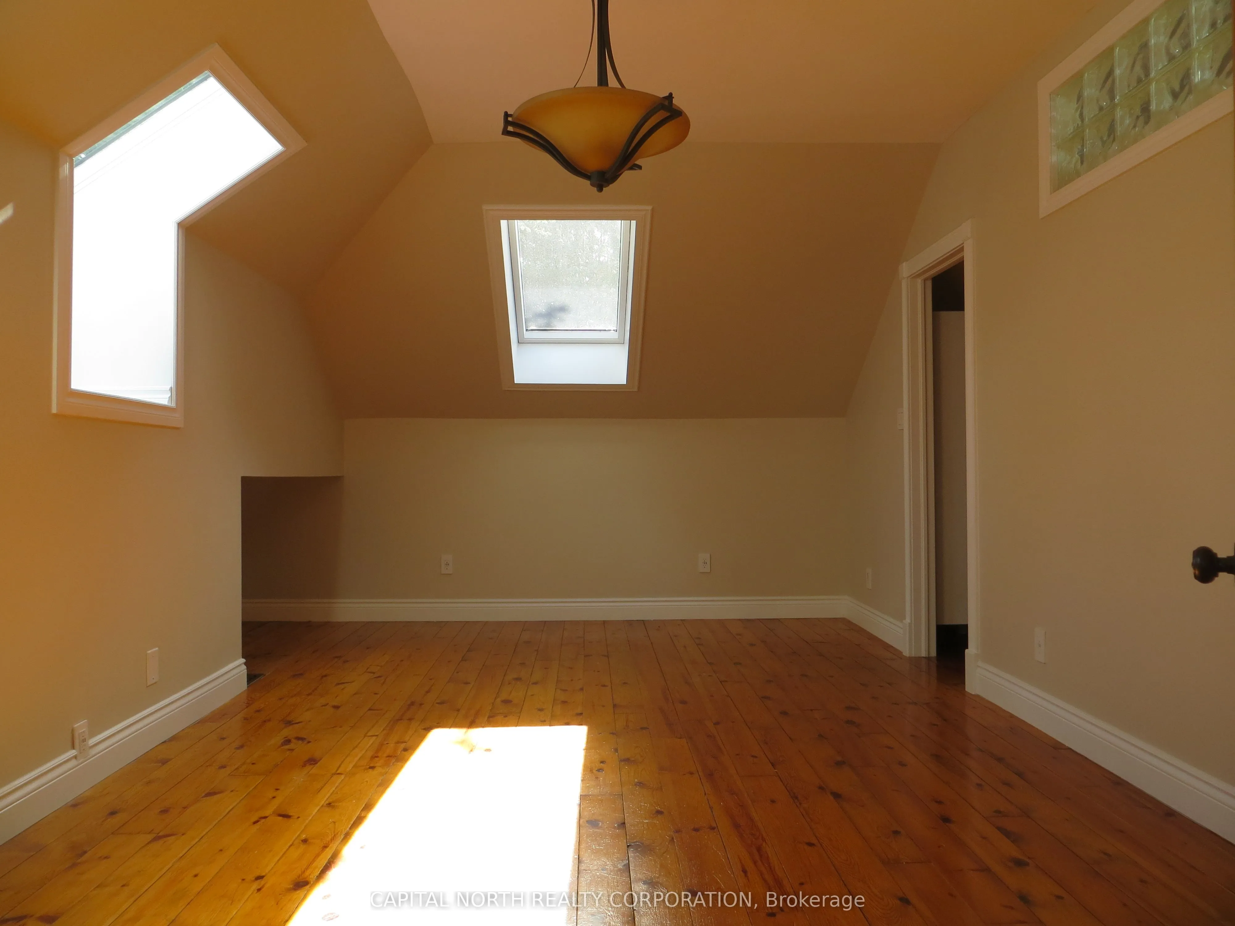 286351 10th Side Road