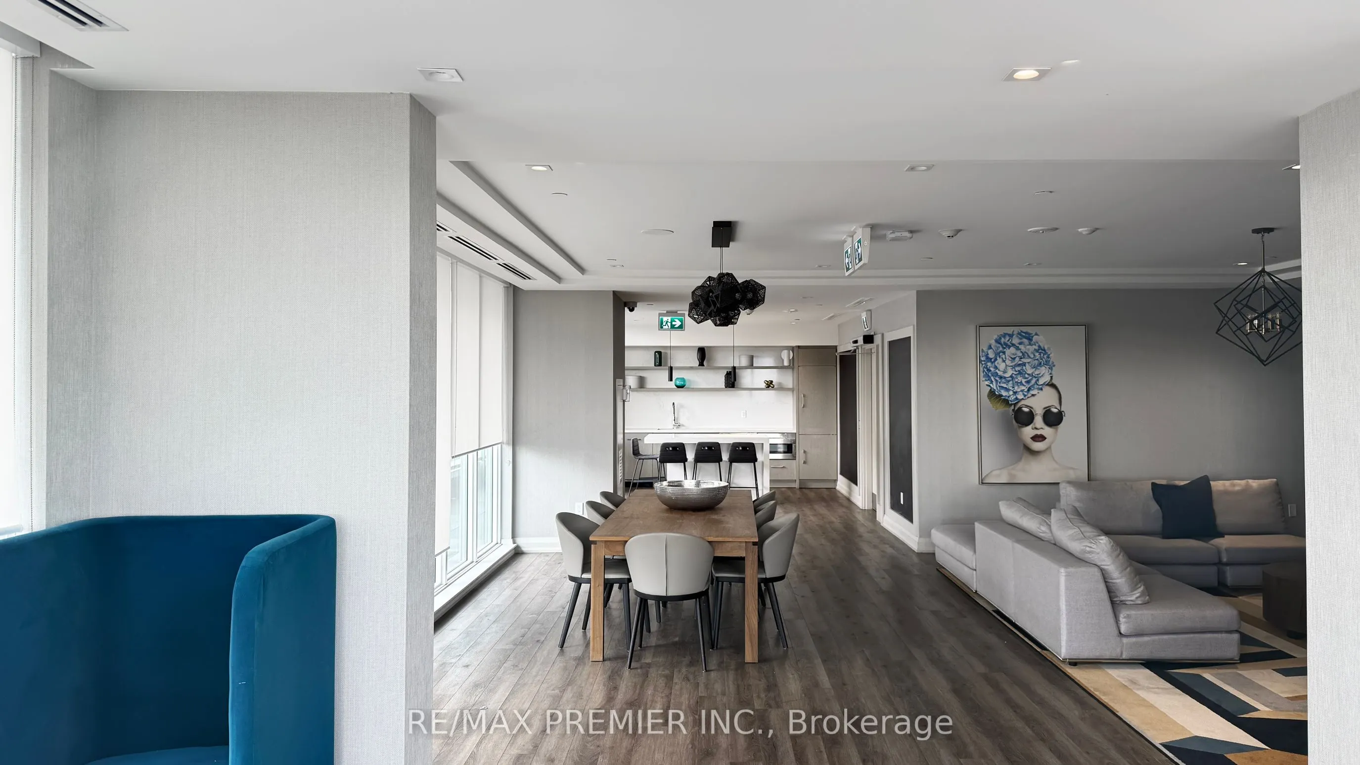 212 King William Street, #922