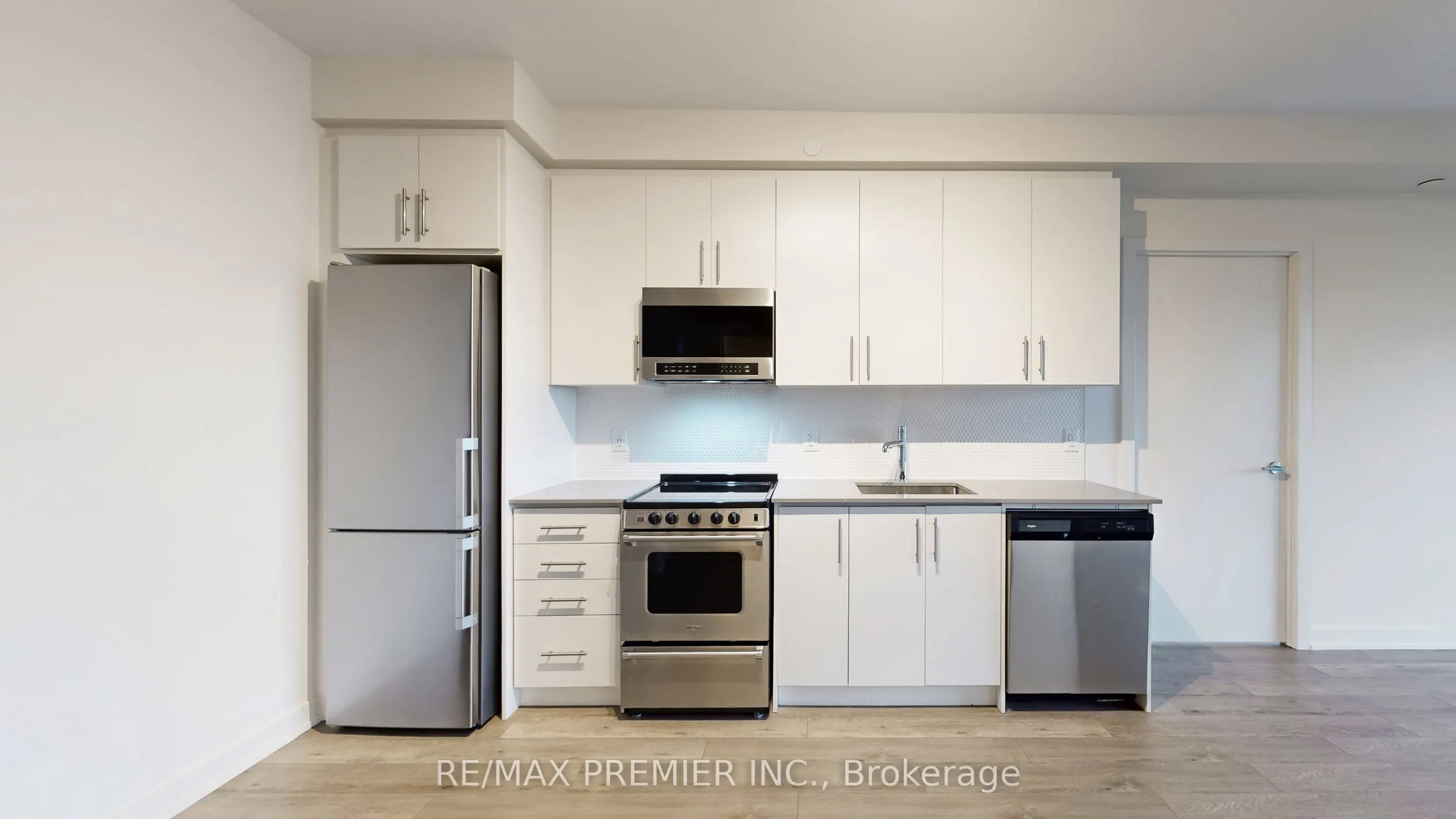 212 King William Street, #922