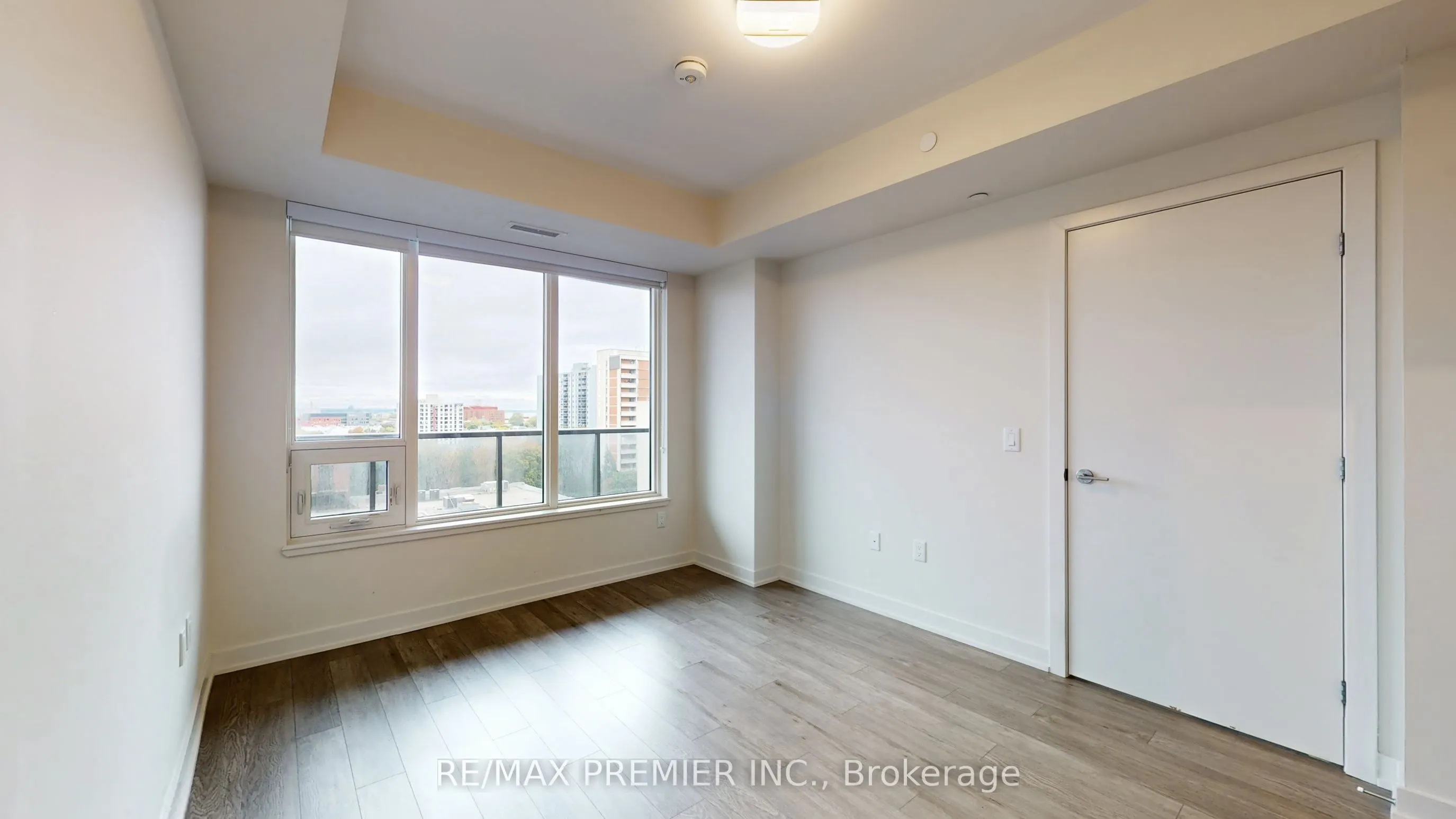 212 King William Street, #922
