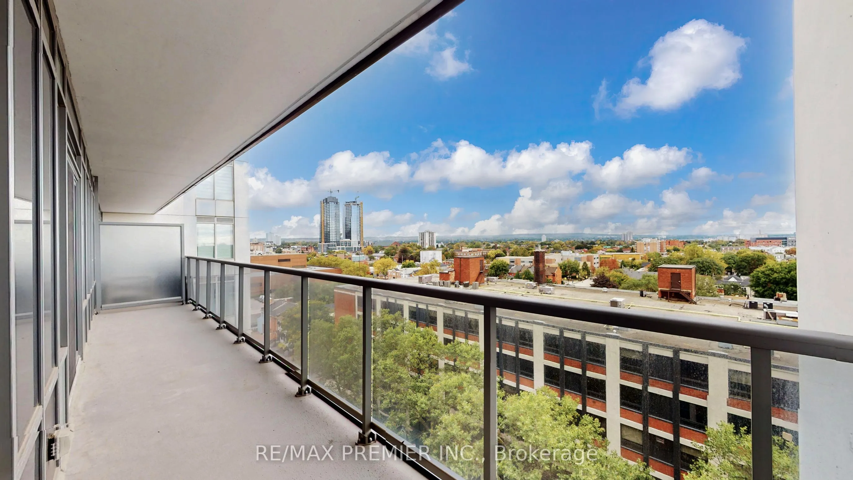 212 King William Street, #922