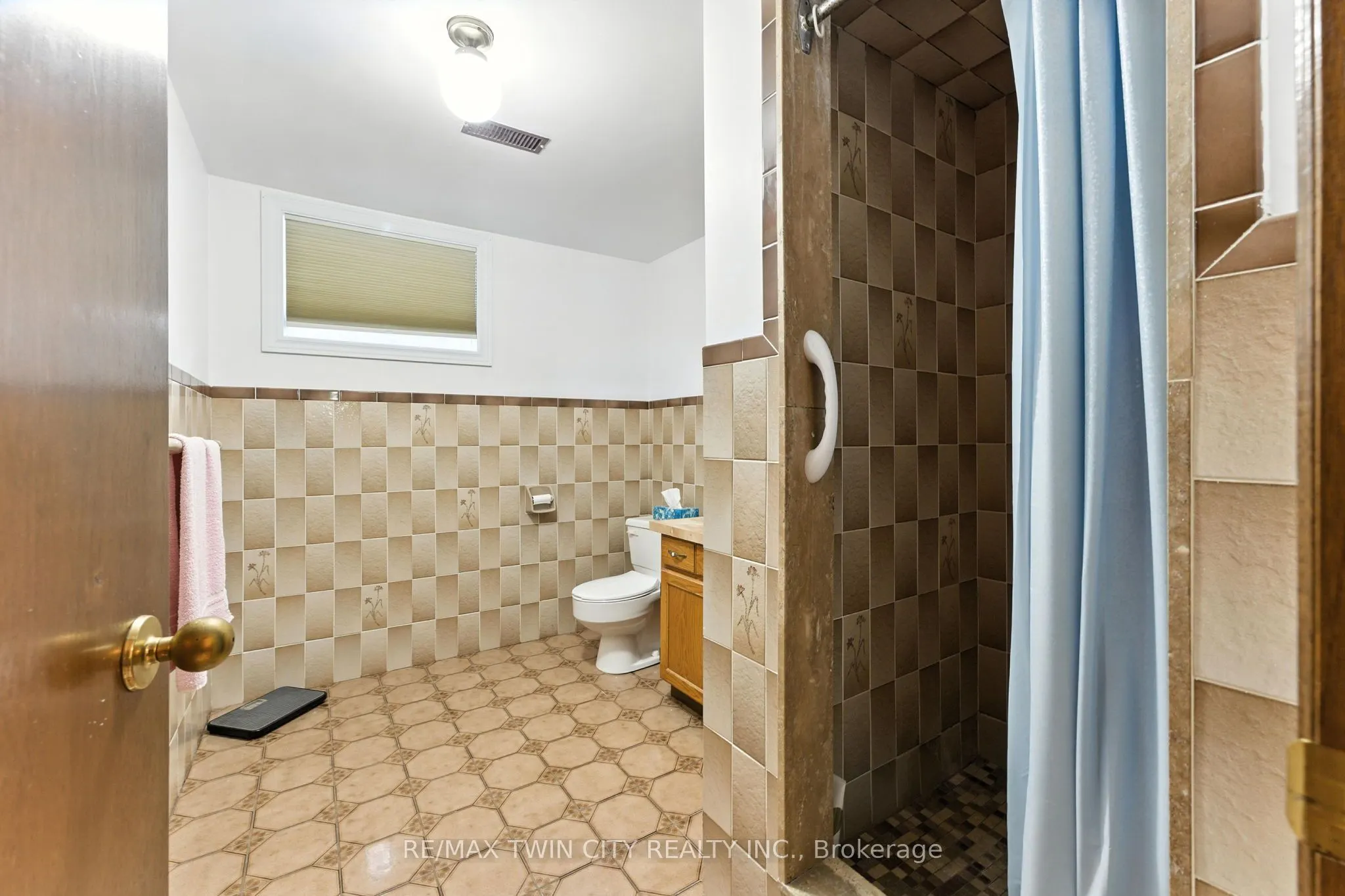 77 Glenwood Drive