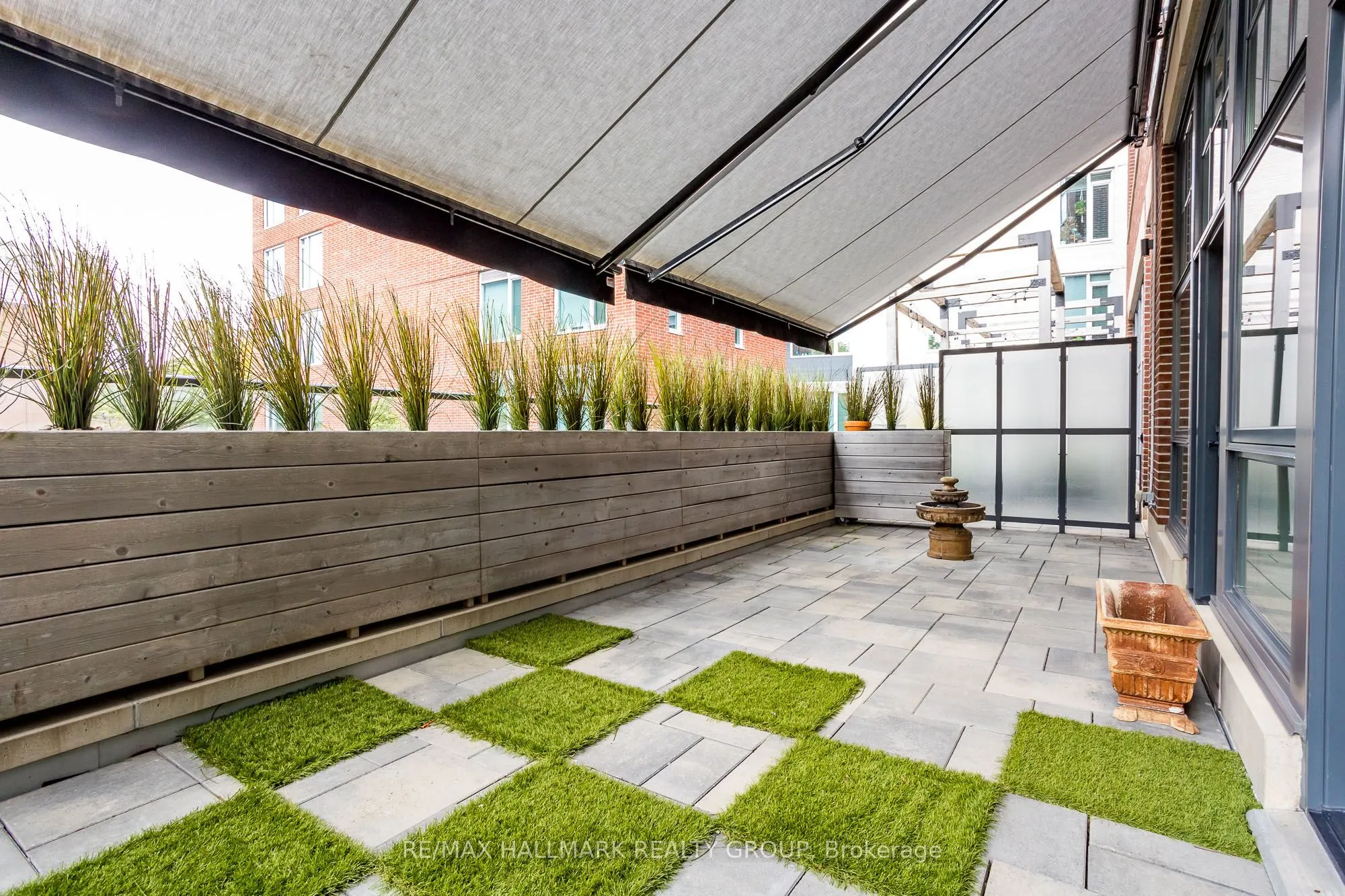 12 Stirling Avenue, #2