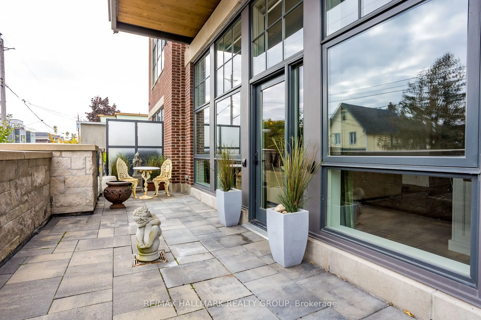 12 Stirling Avenue, #2