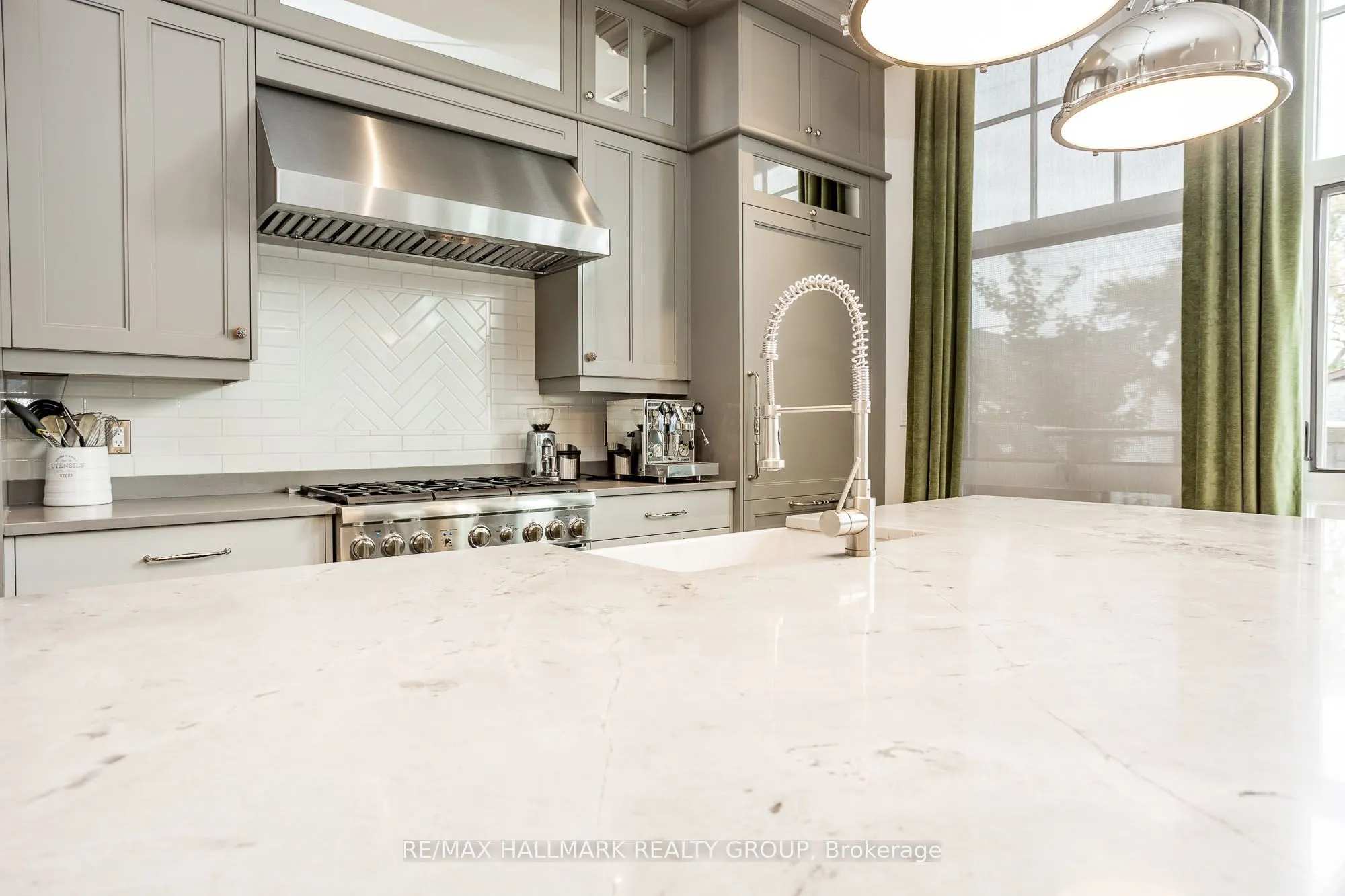 12 Stirling Avenue, #2