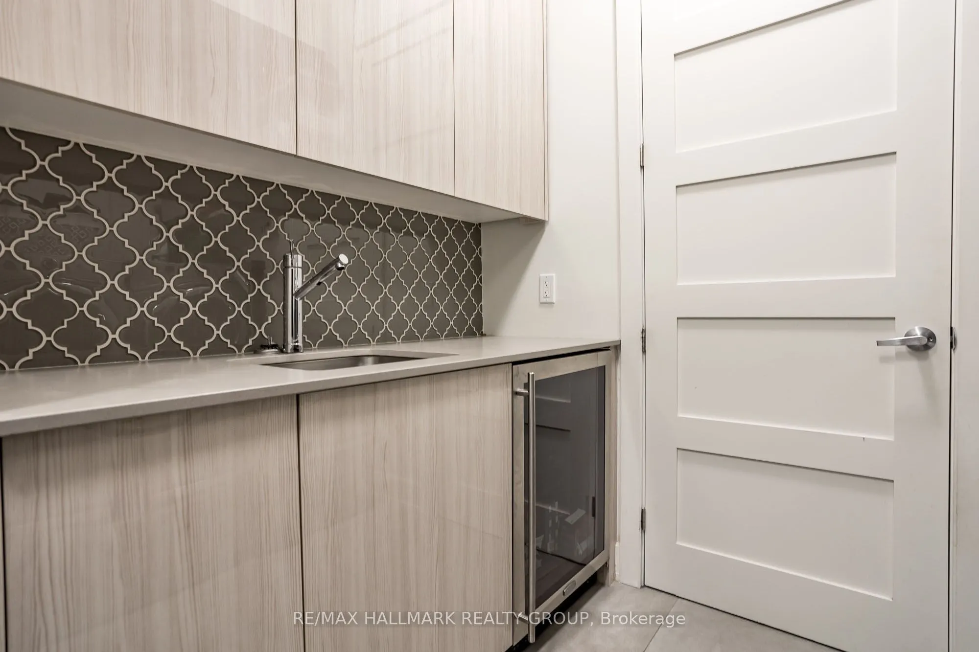 12 Stirling Avenue, #2