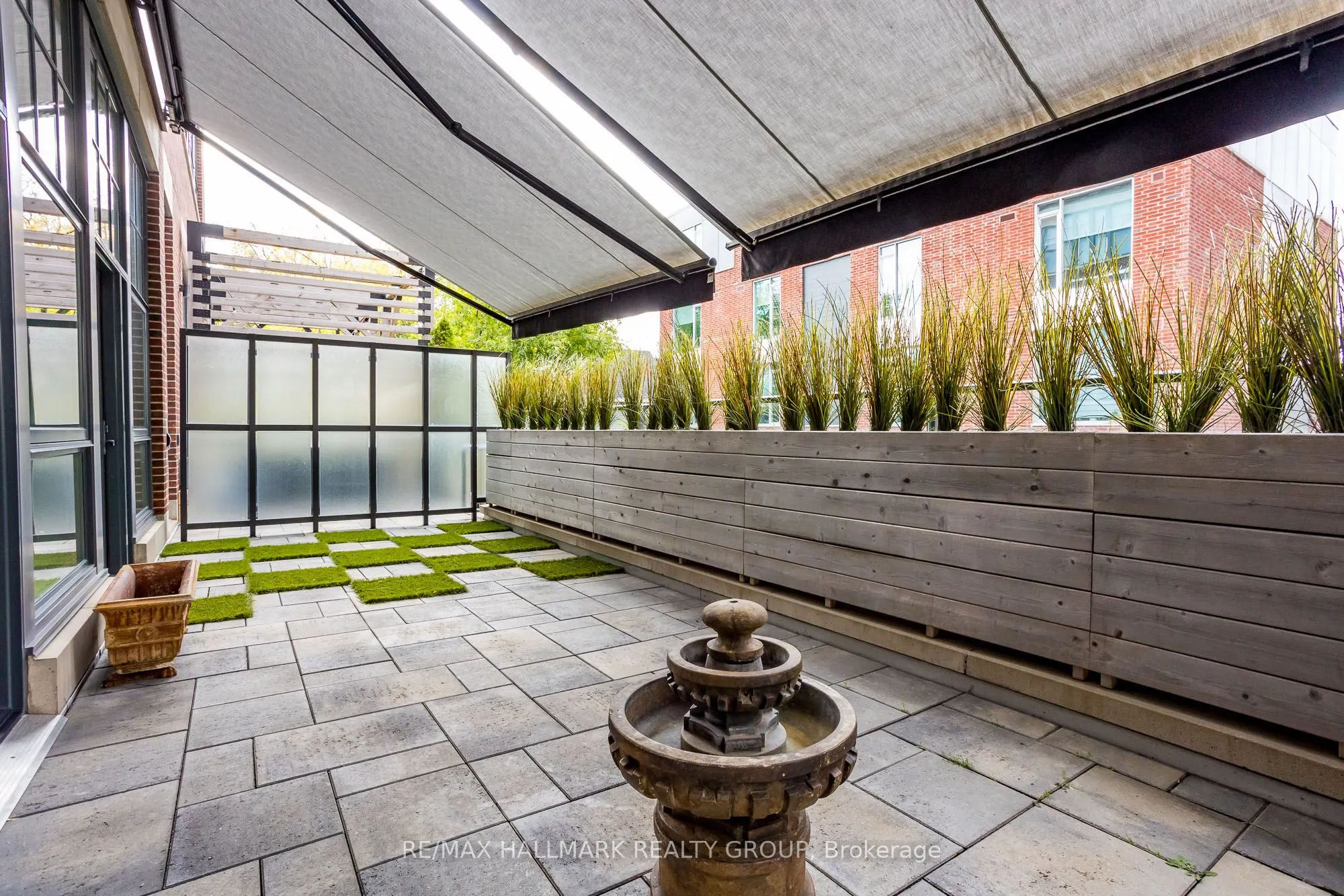 12 Stirling Avenue, #2
