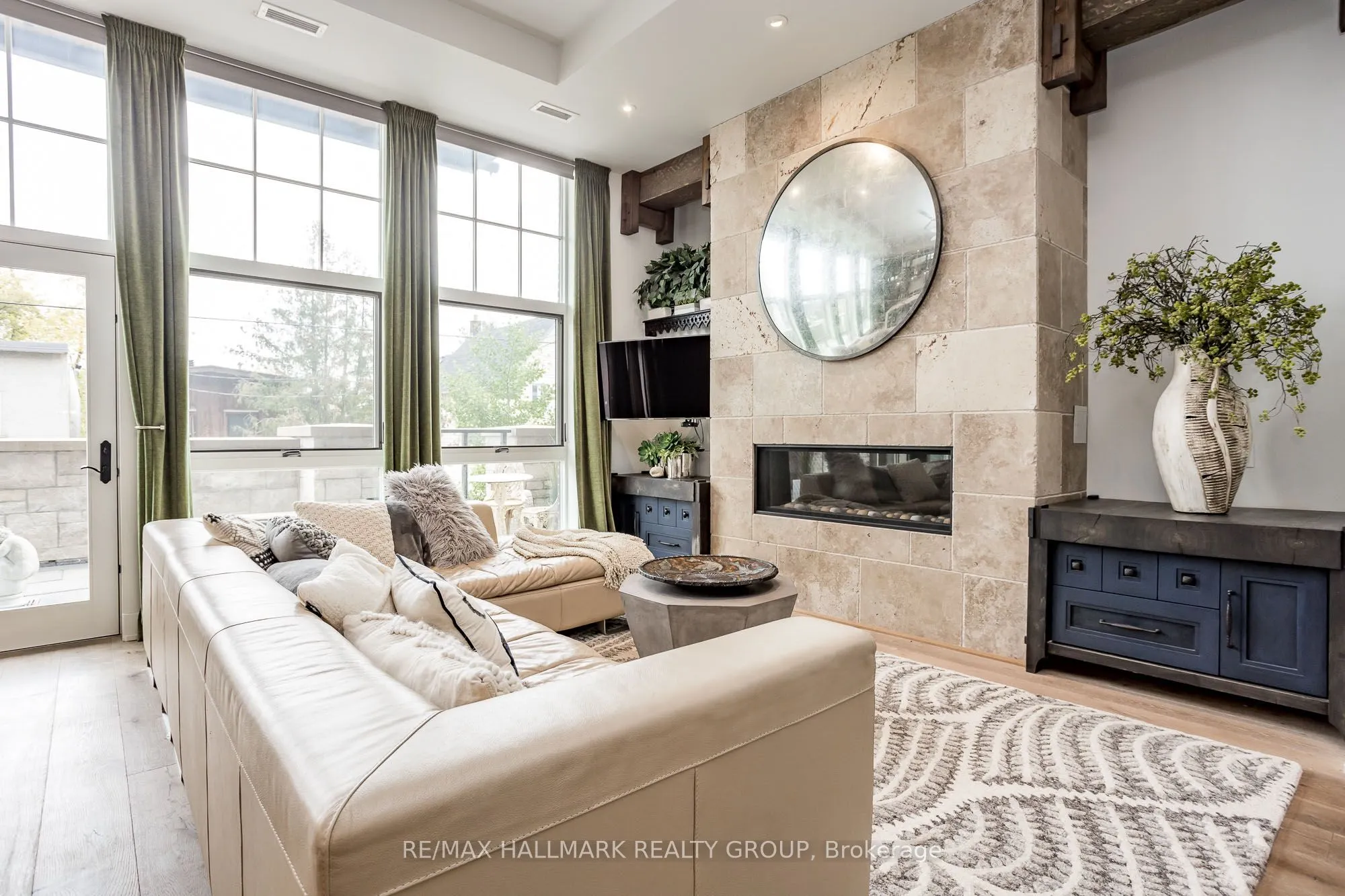 12 Stirling Avenue, #2