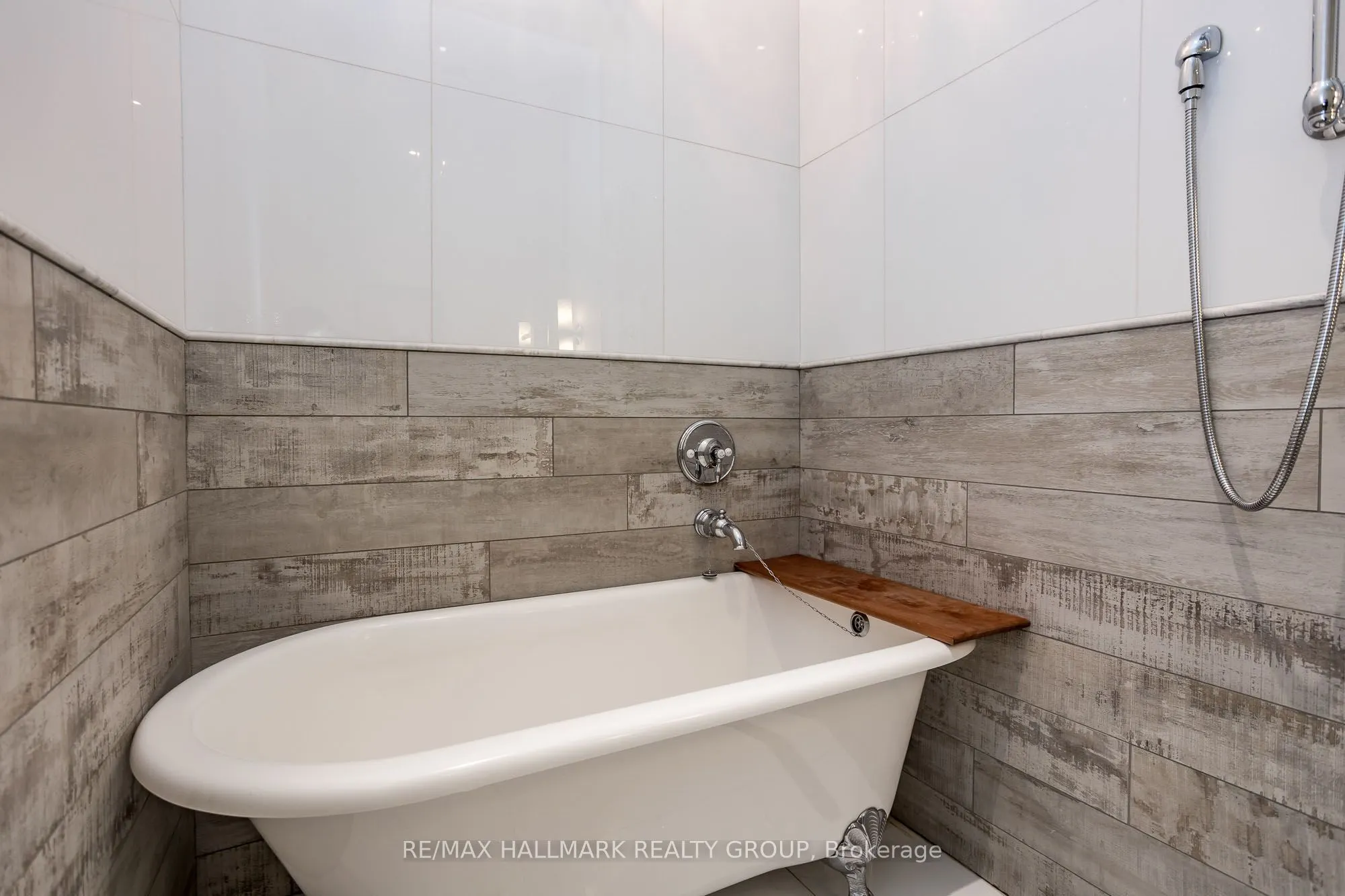 12 Stirling Avenue, #2