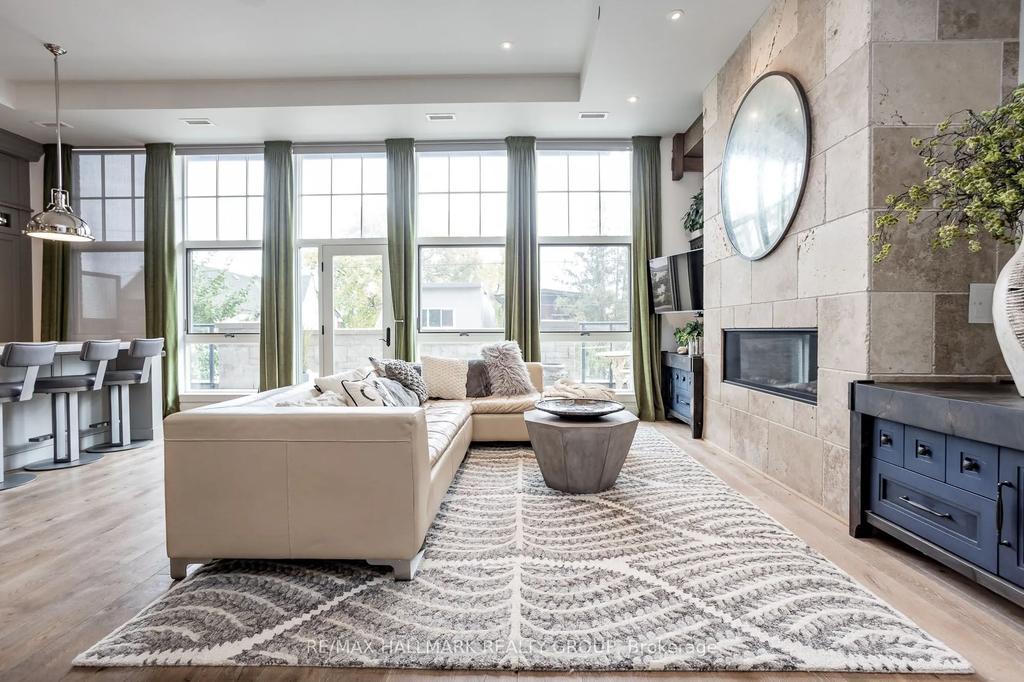 12 Stirling Avenue, #2