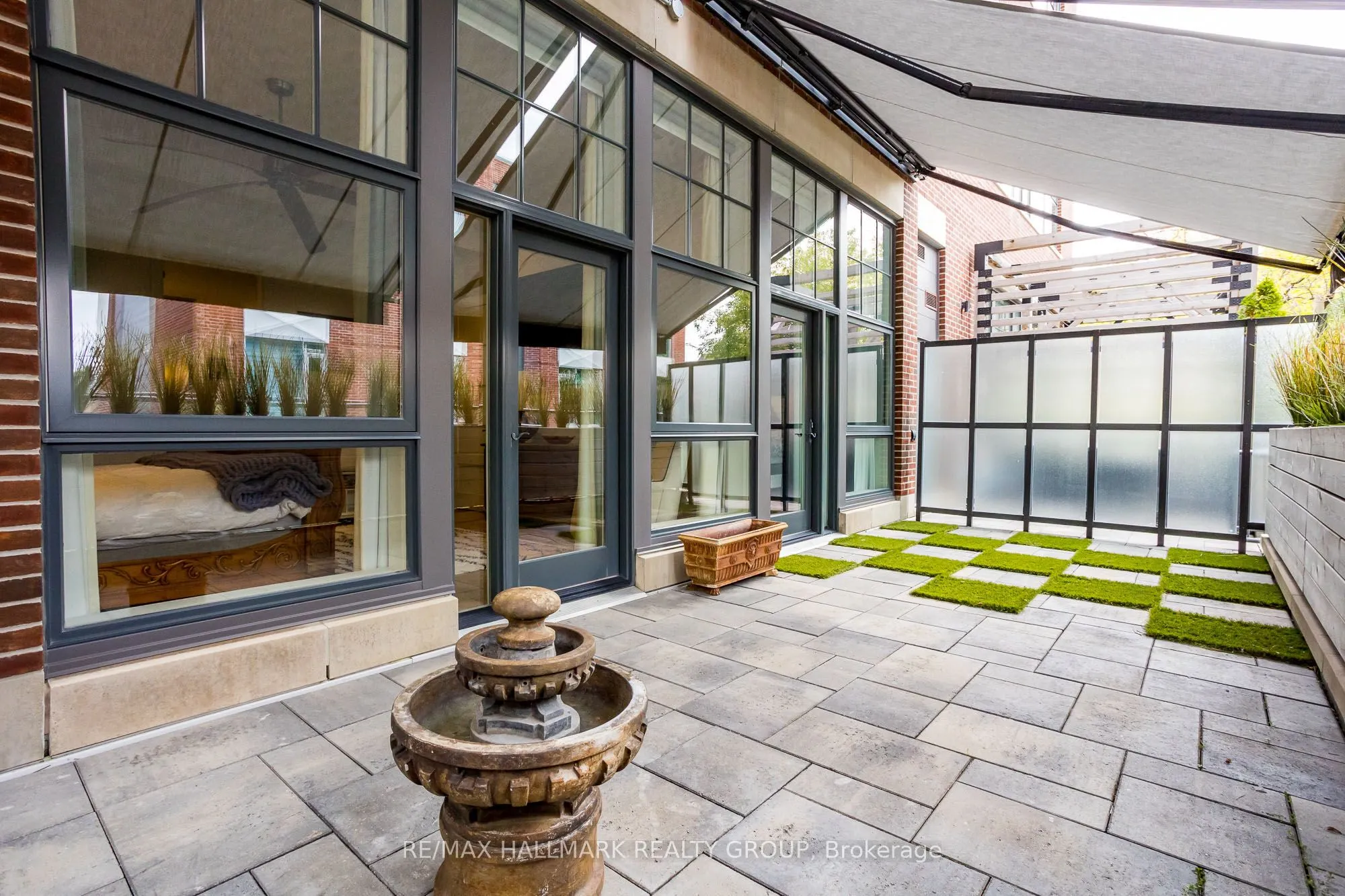 12 Stirling Avenue, #2