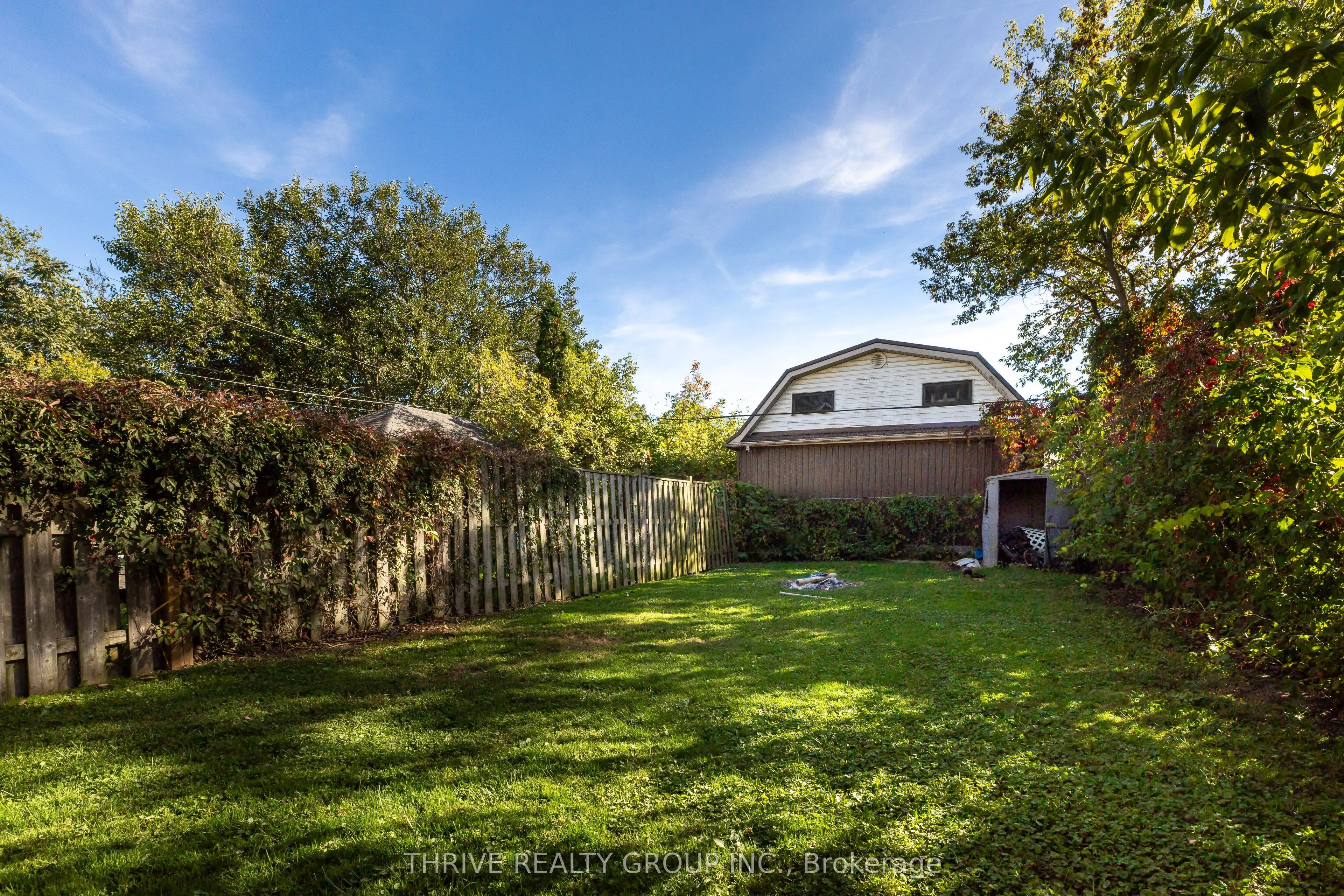 11 Forest Avenue