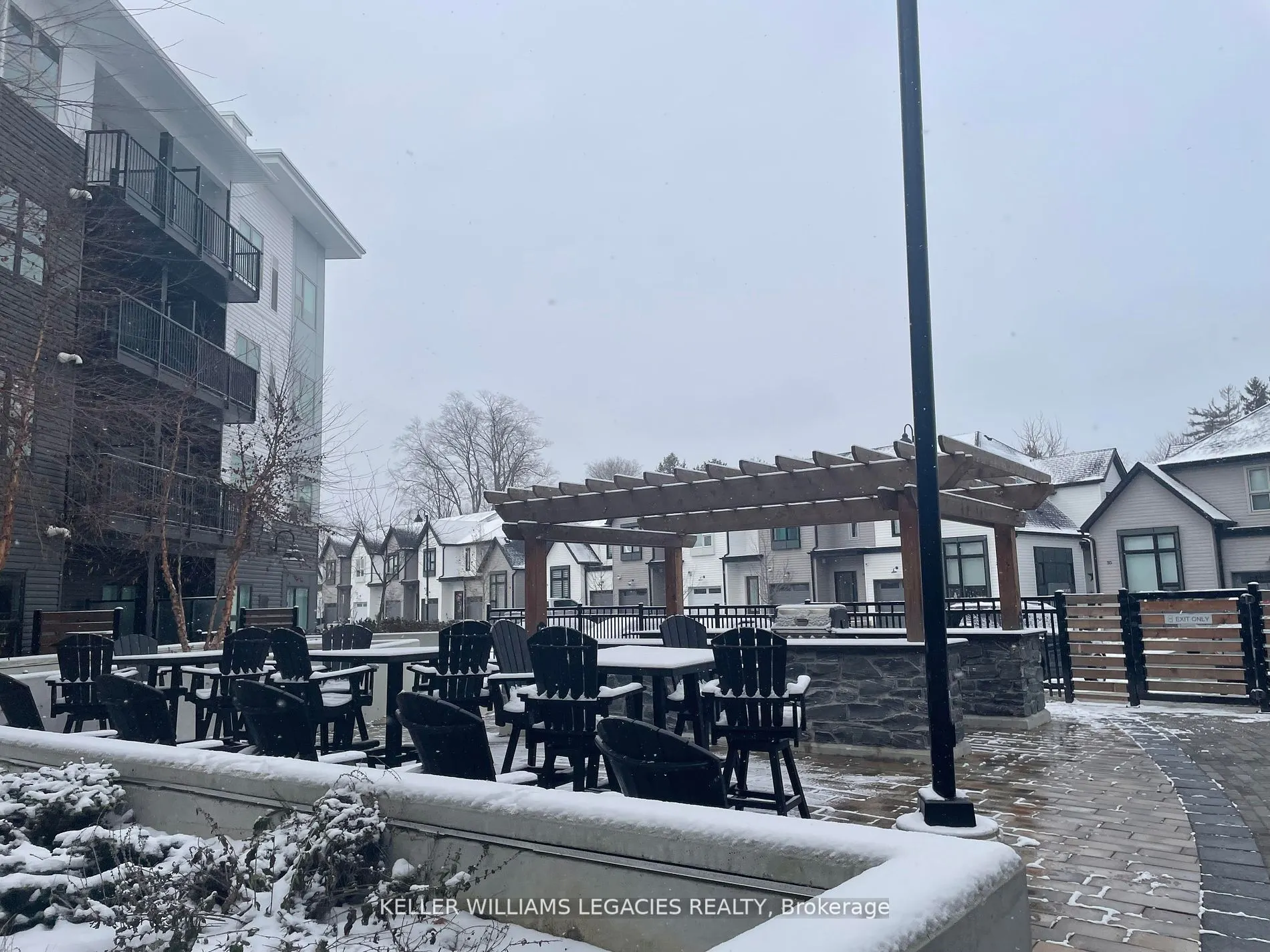 110 Fergus Avenue, #310