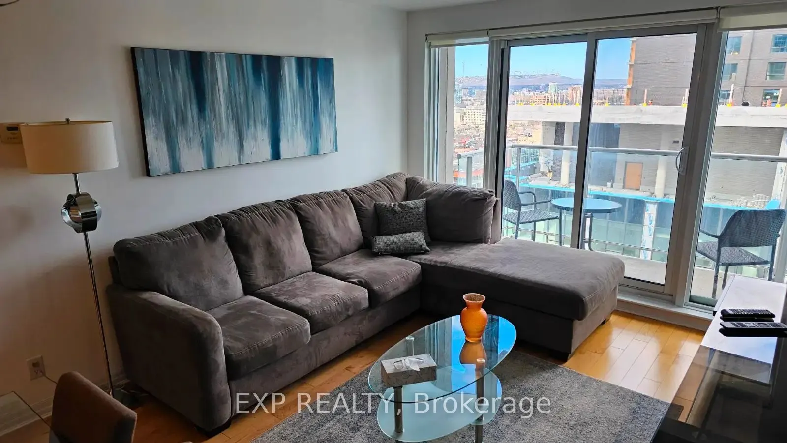 242 Rideau Street