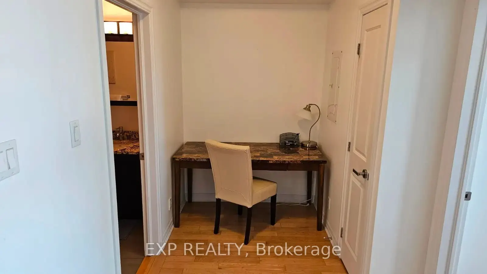 242 Rideau Street