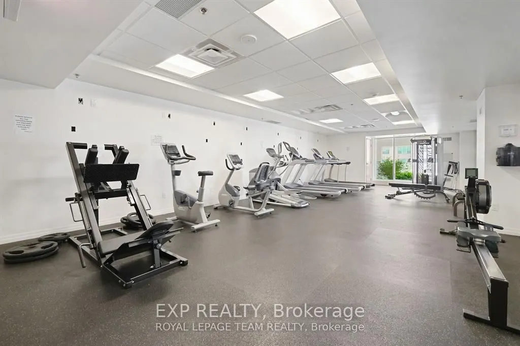 242 Rideau Street