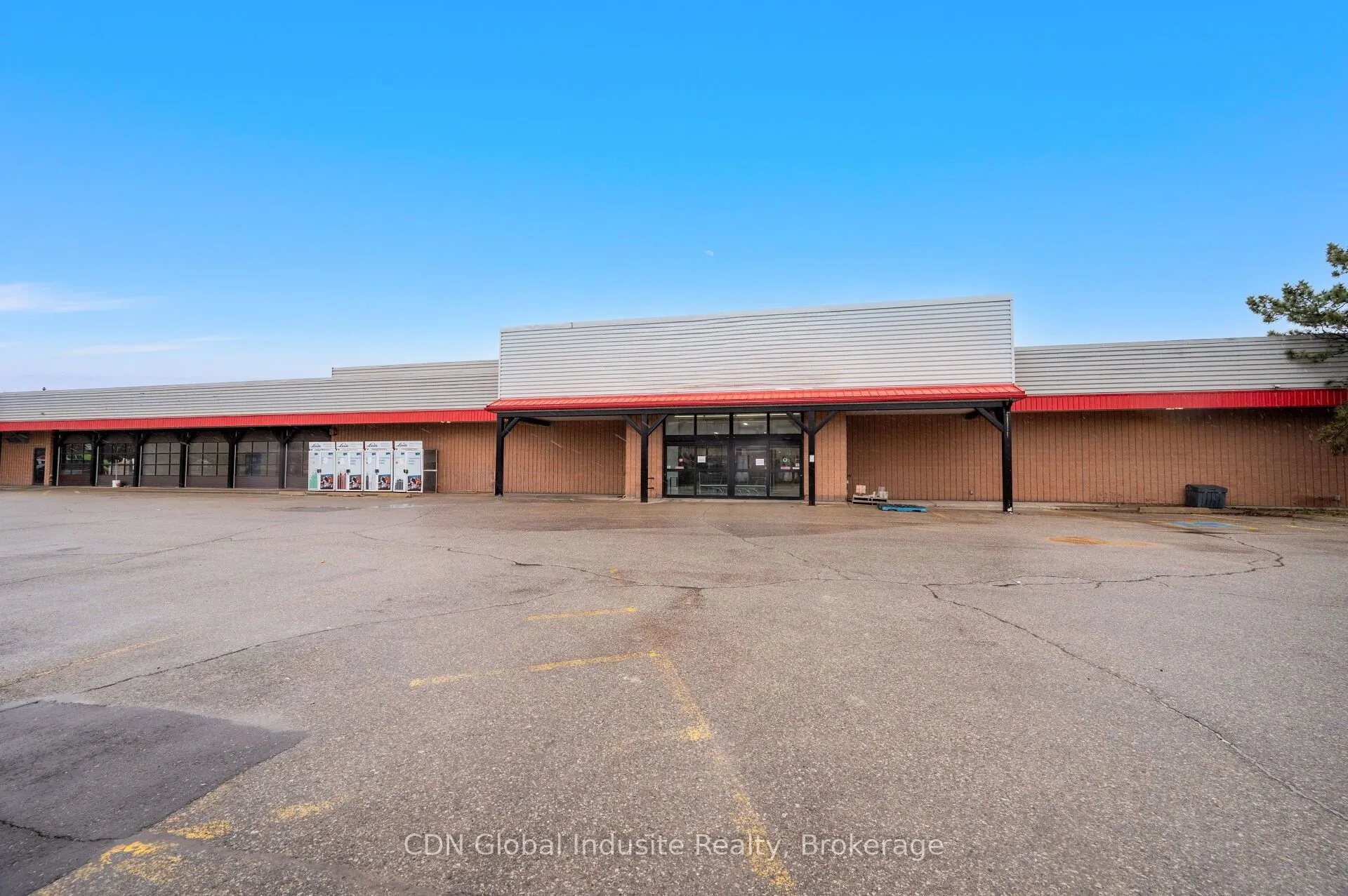 545 Silvercreek Parkway N