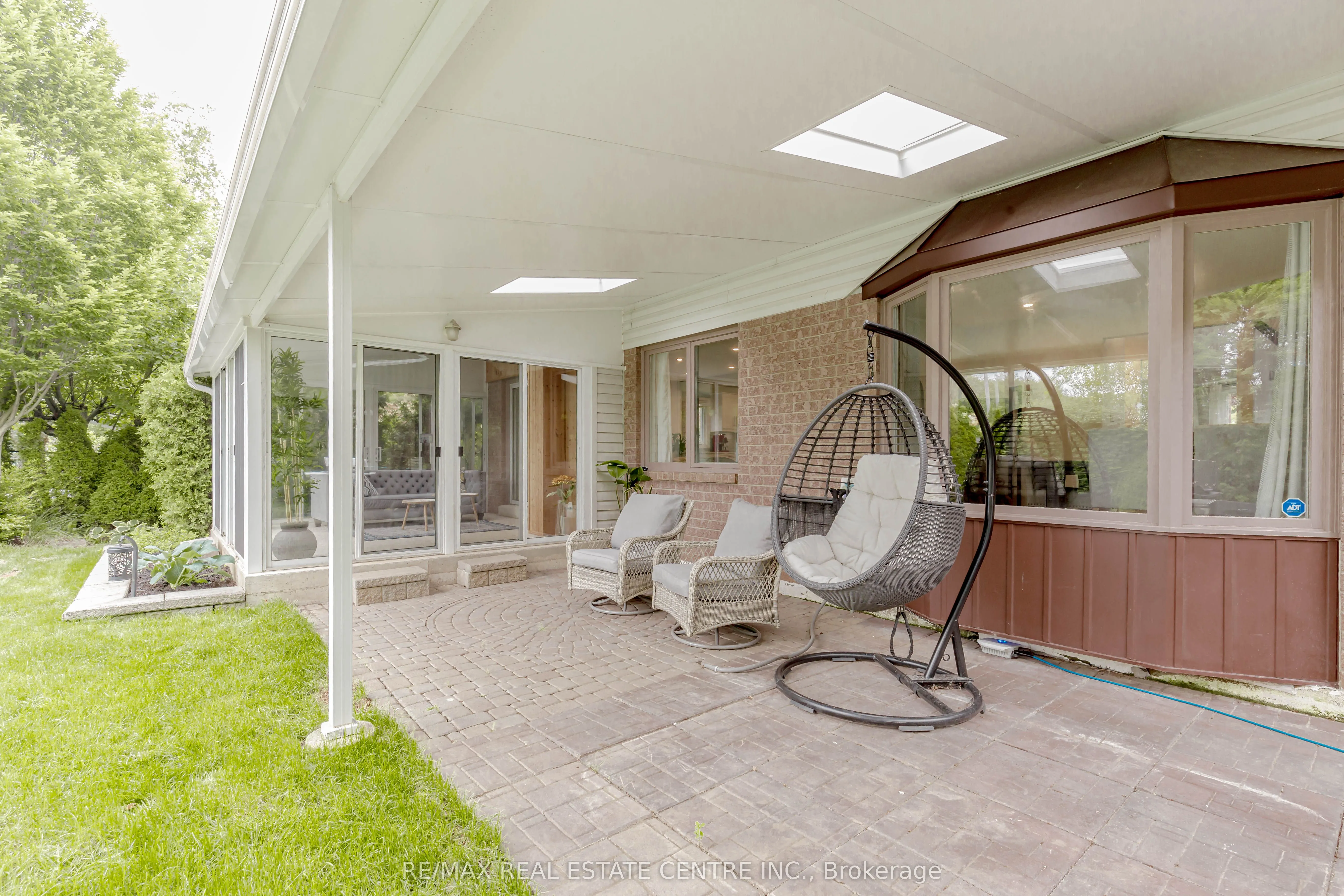 33 Strathroy Crescent