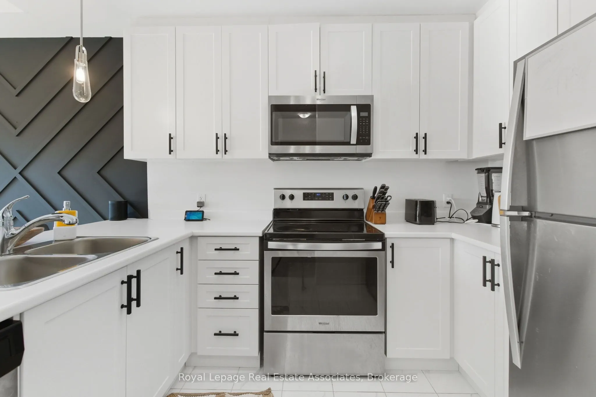 299 Skinner Road, #7