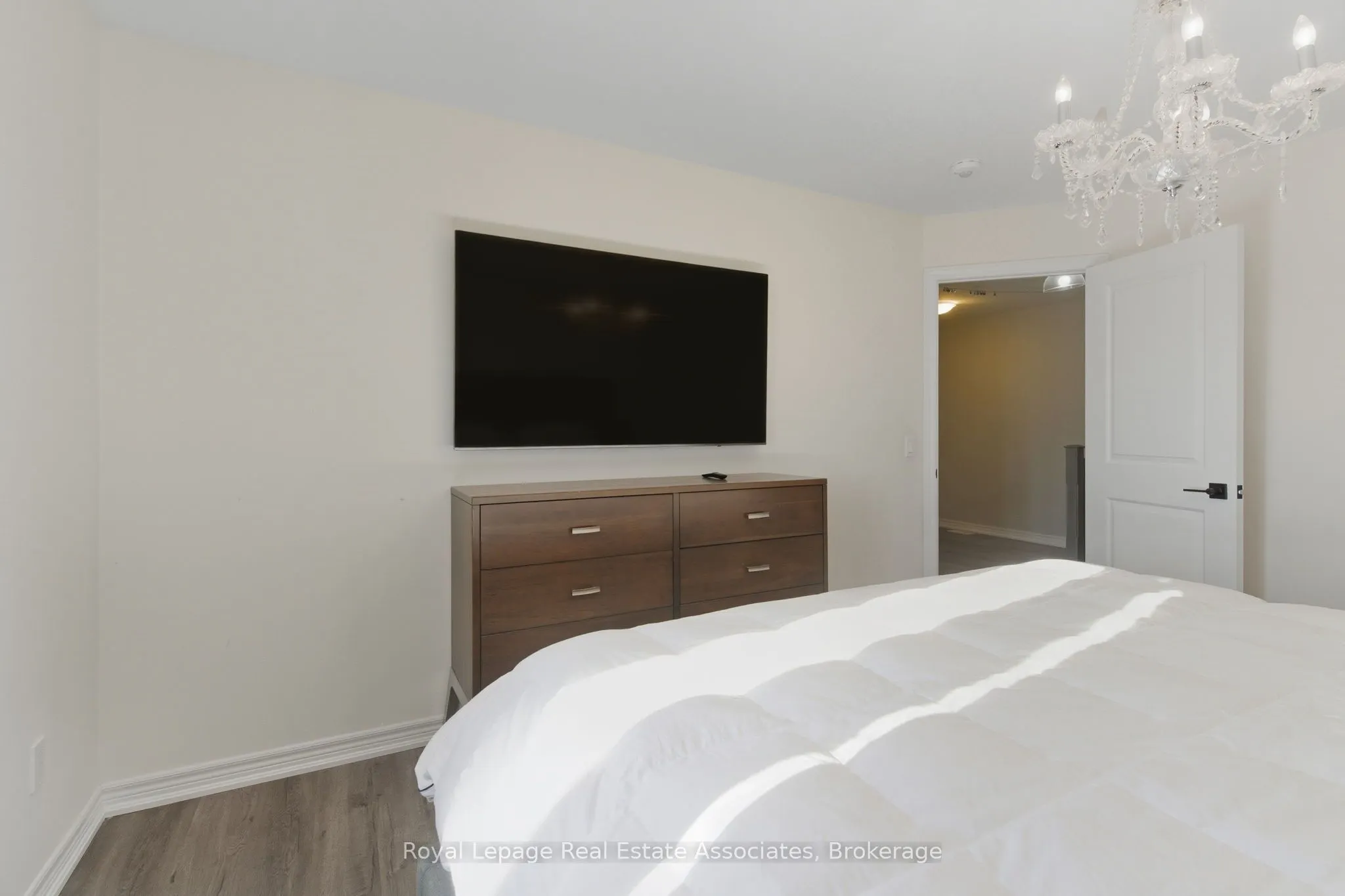 299 Skinner Road, #7