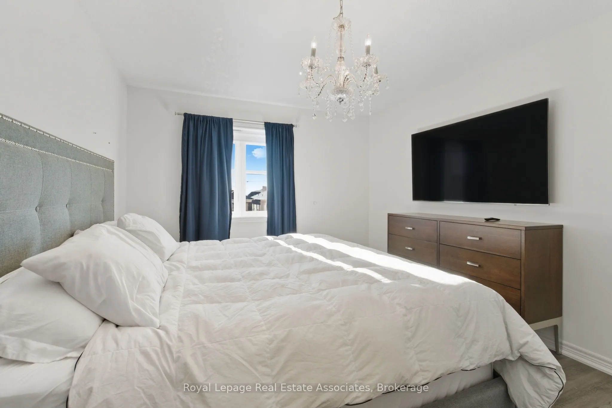 299 Skinner Road, #7