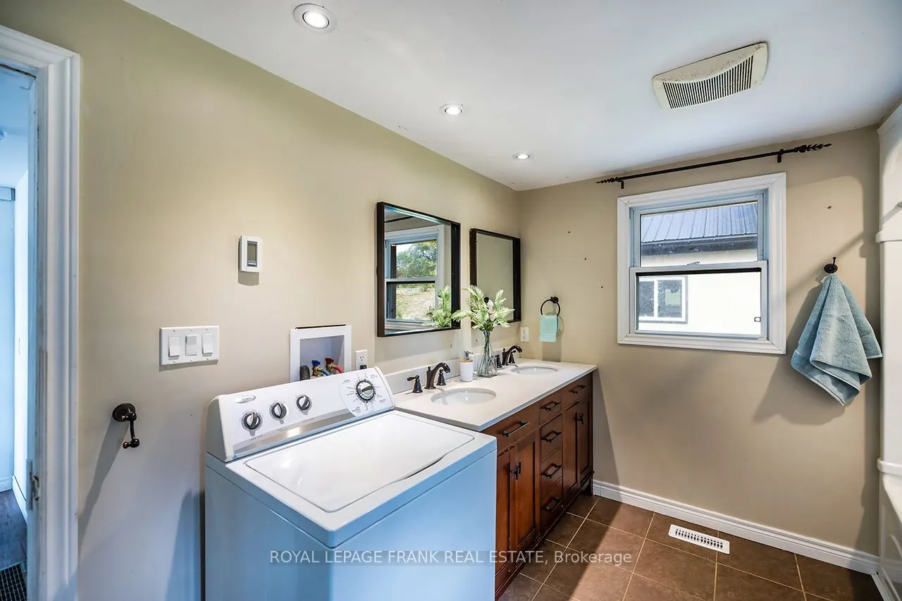119 Oakdene Crescent