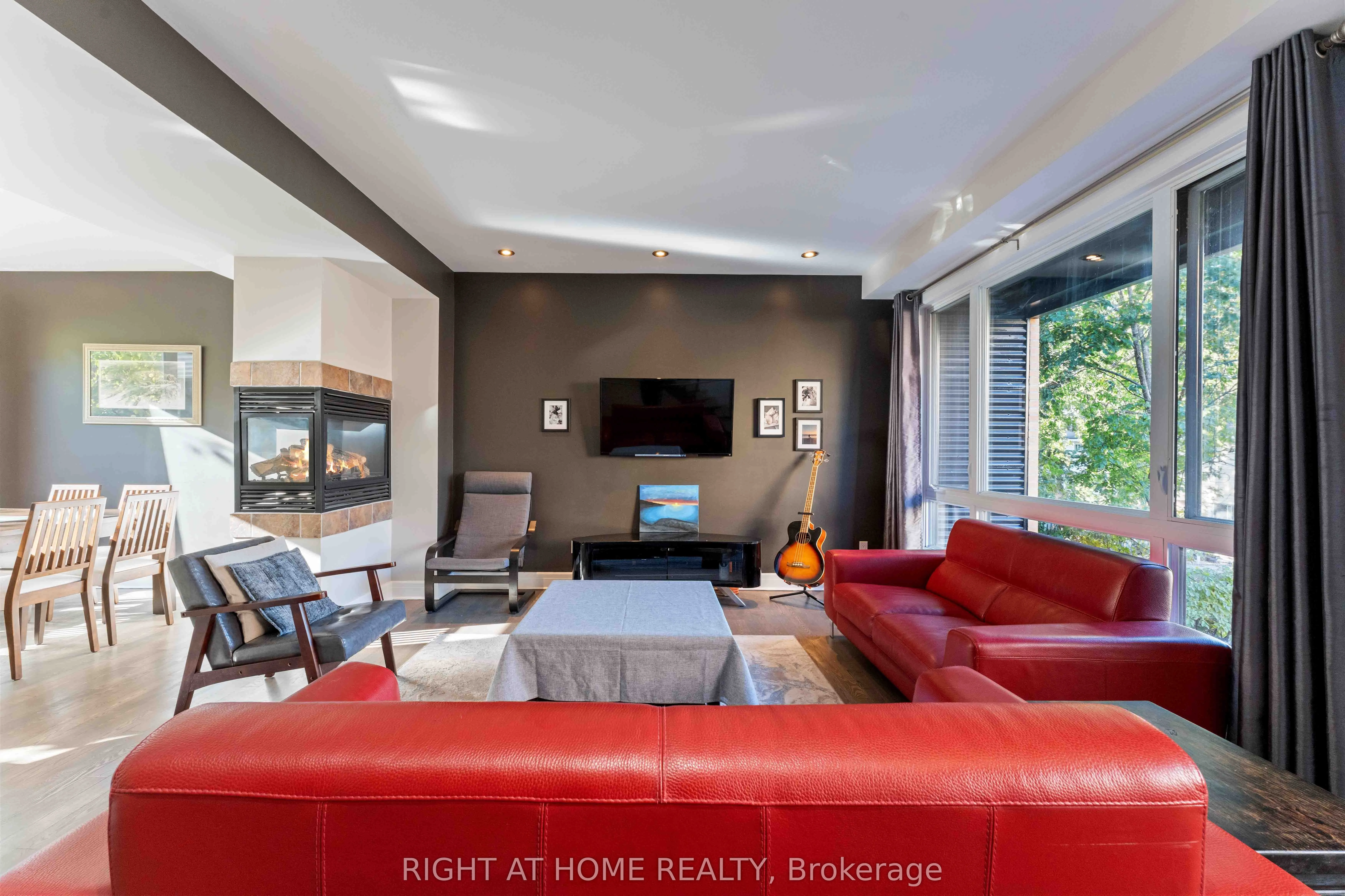 110 Little London Private