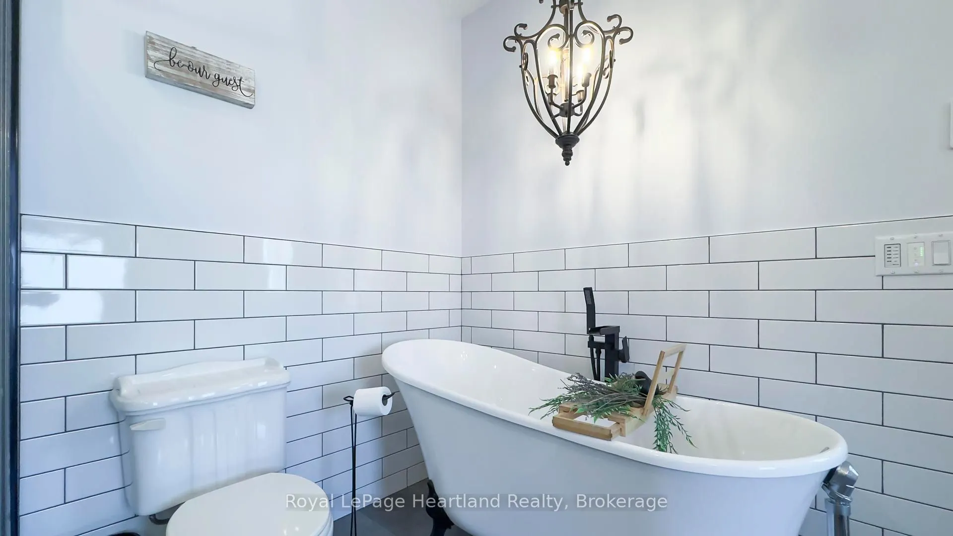 148 BRITANNIA Road E