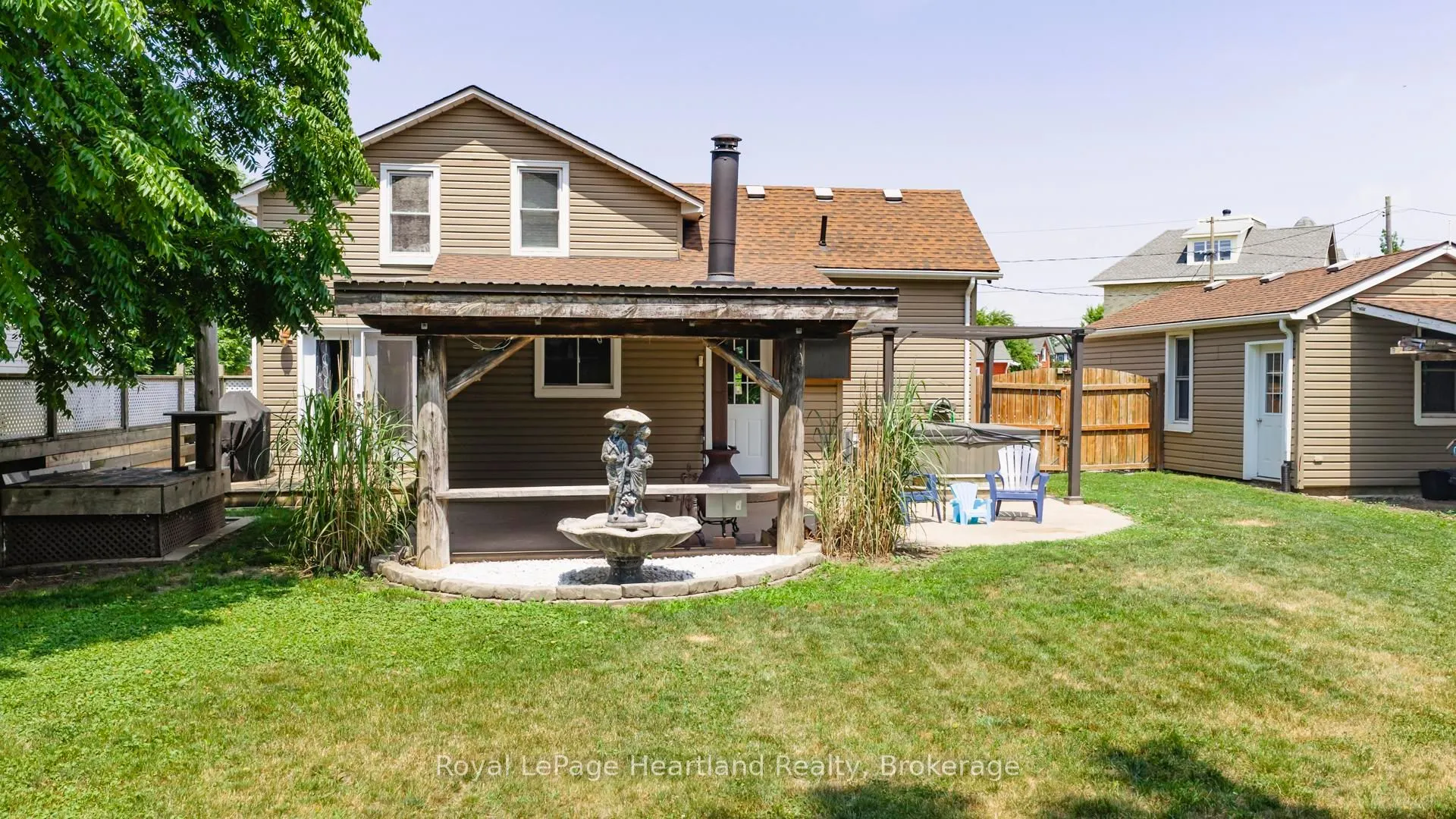 148 BRITANNIA Road E