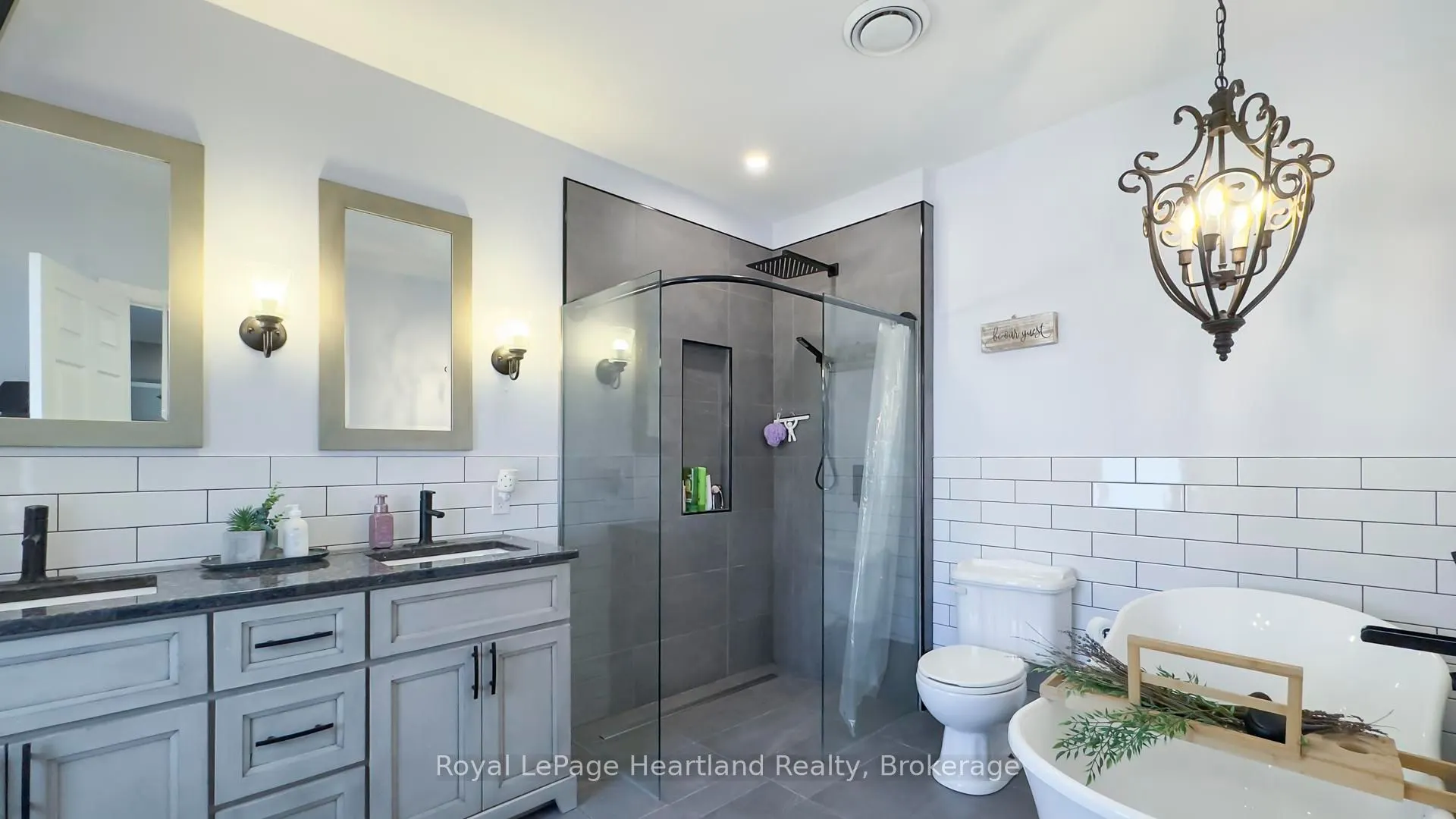 148 BRITANNIA Road E