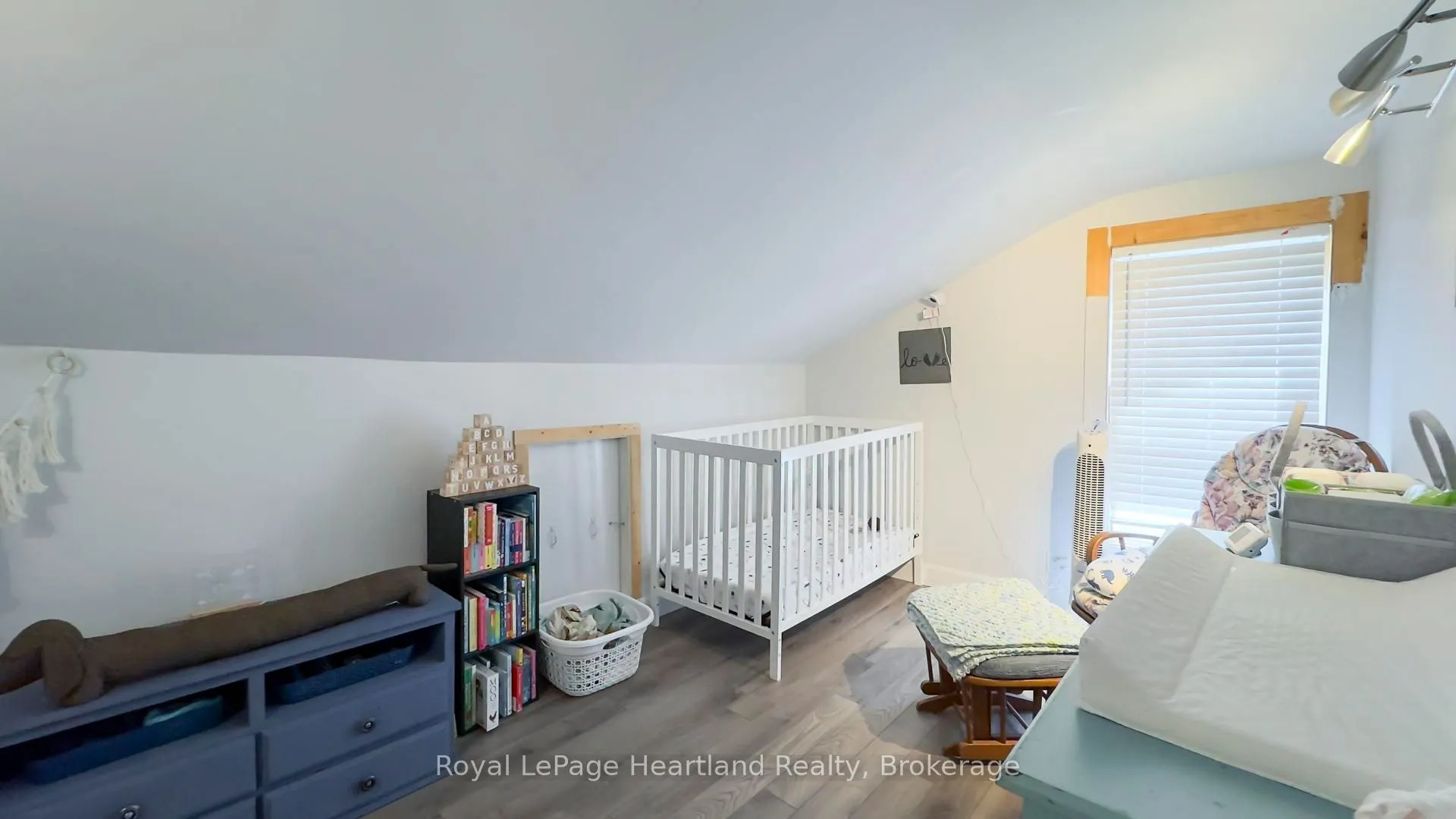 148 BRITANNIA Road E