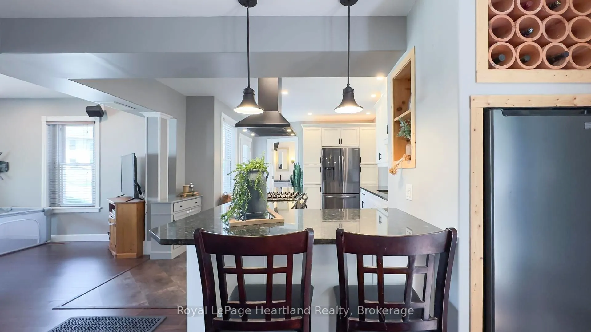 148 BRITANNIA Road E