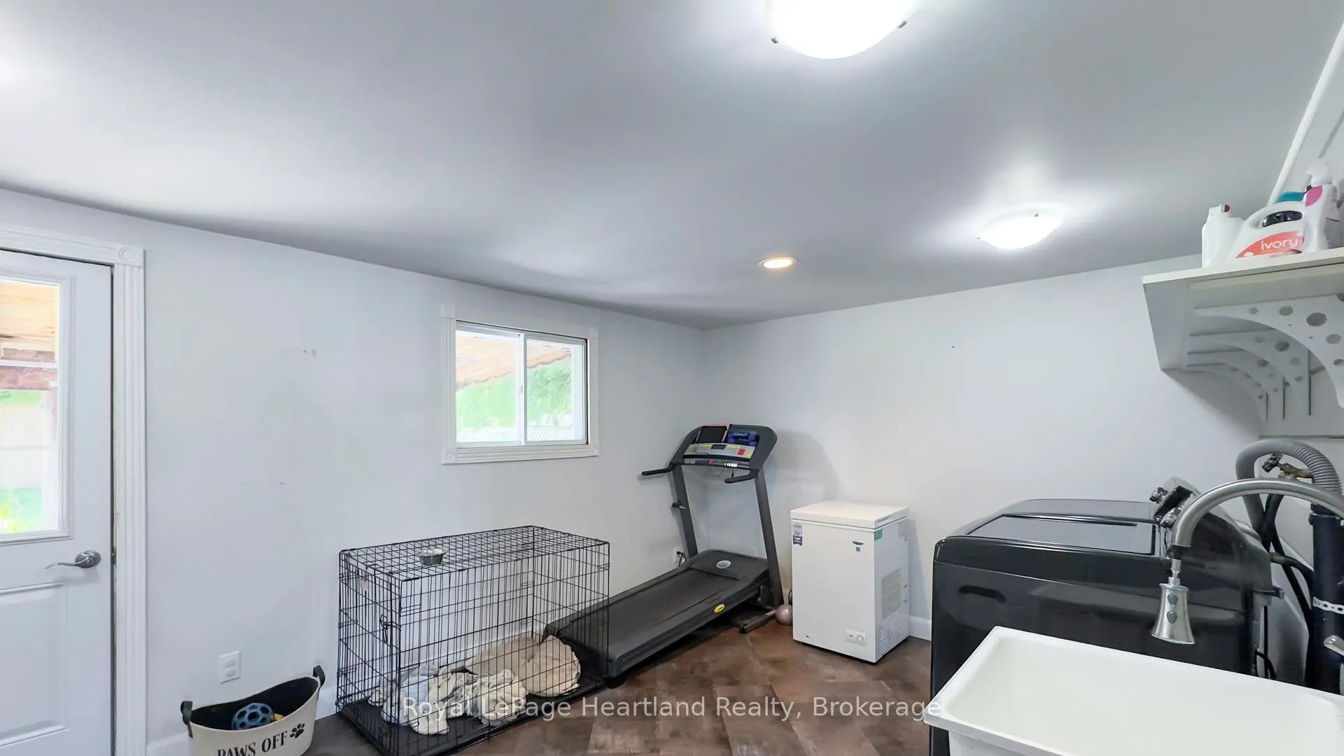 148 BRITANNIA Road E