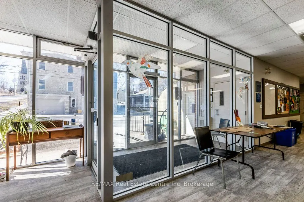 280 St Patrick Street W